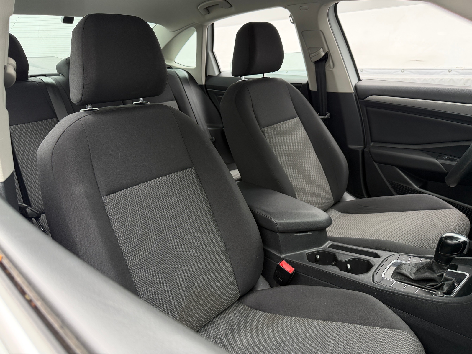 Thumbnail: 2019 Volkswagen Jetta - 2