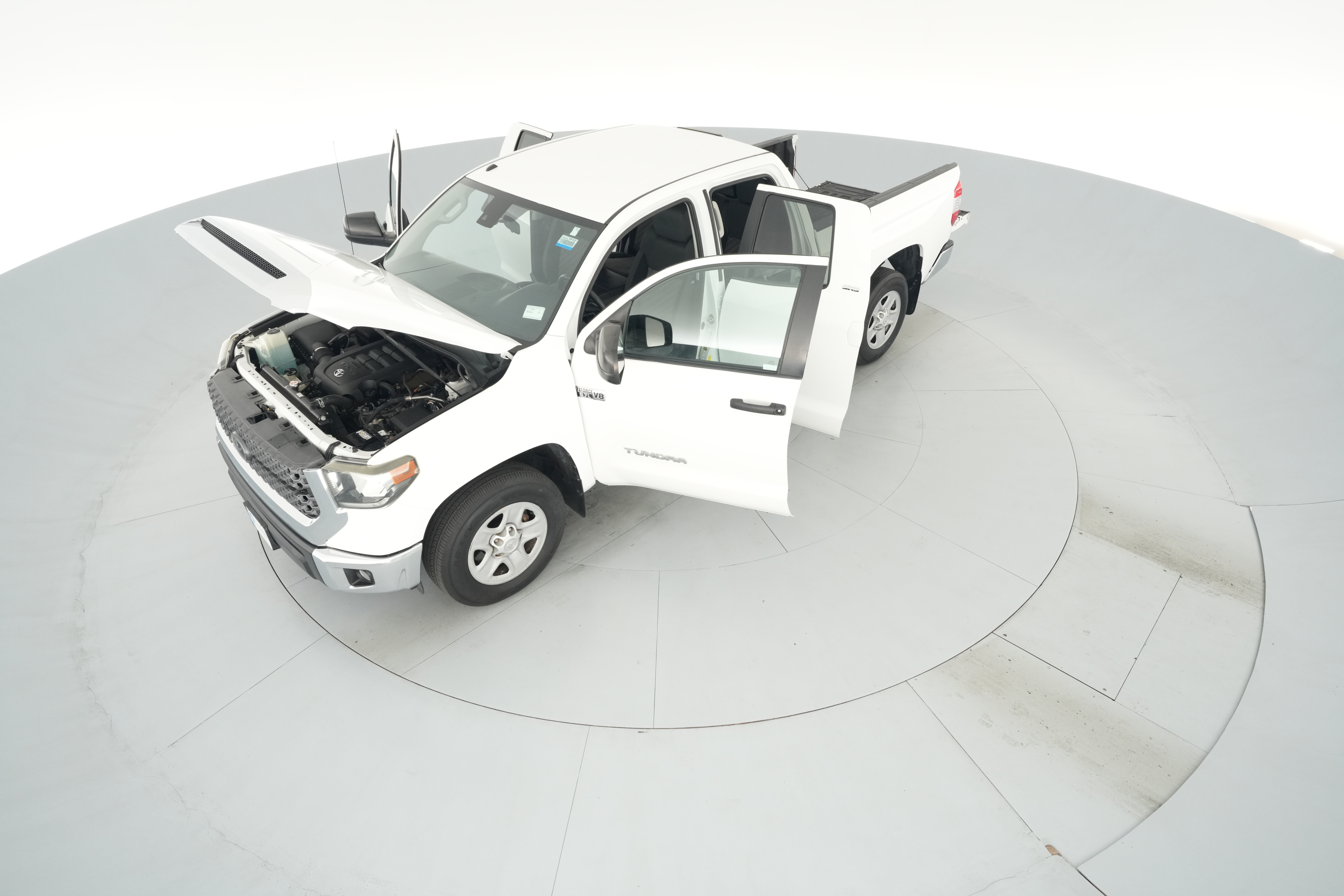 2018 Toyota Tundra SR5 - Photo 38