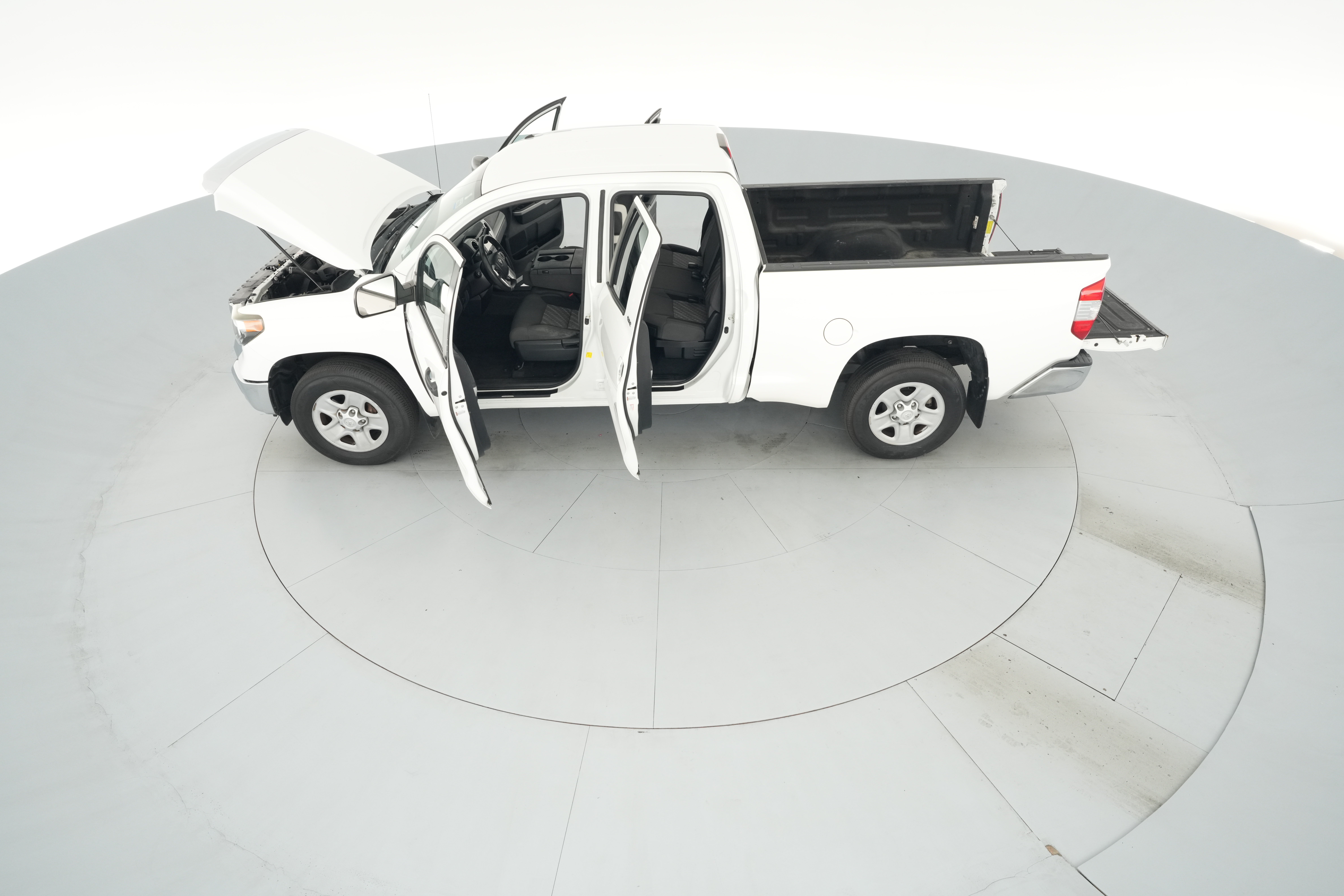 2018 Toyota Tundra SR5 - Photo 40
