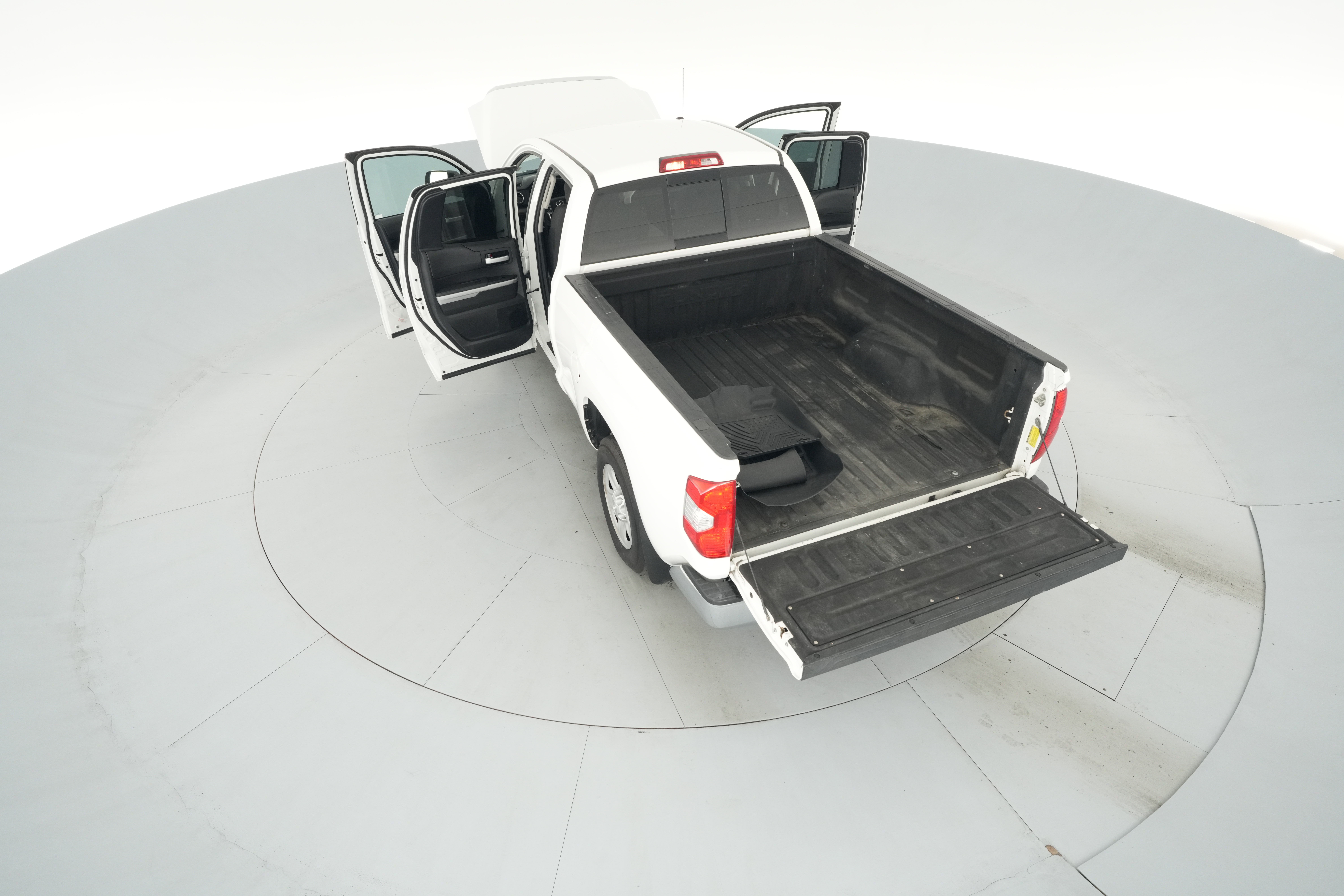 2018 Toyota Tundra SR5 - Photo 43