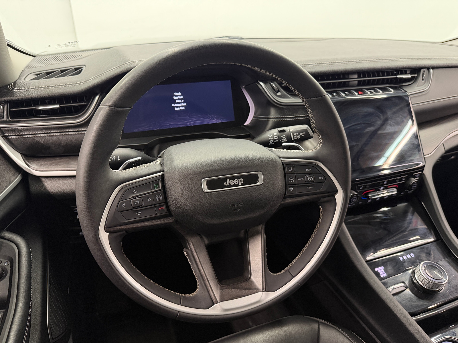 Thumbnail: 2023 Jeep Grand Cherokee - 4