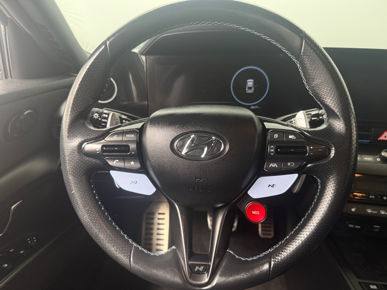 Thumbnail: 2022 Hyundai Elantra - 4