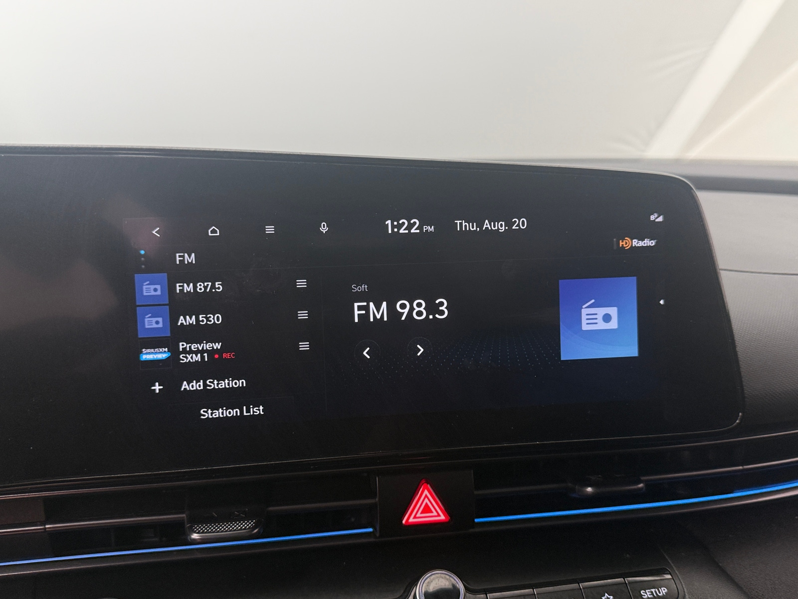 Thumbnail: 2022 Hyundai Elantra - 3