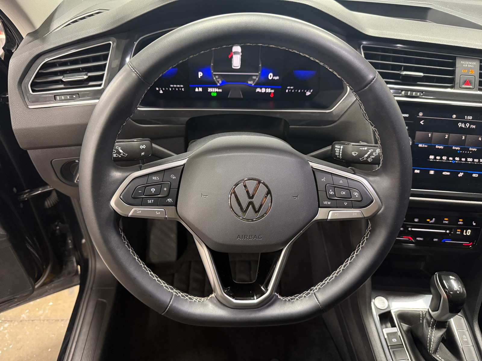 Thumbnail: 2024 Volkswagen Tiguan - 5