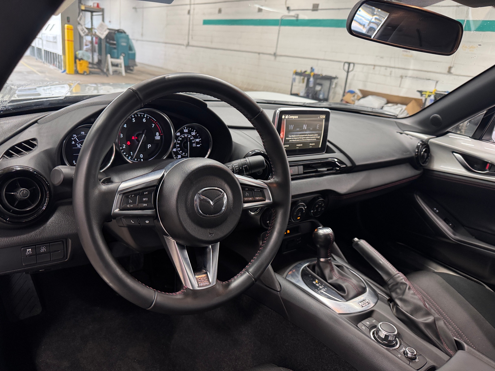 Thumbnail: 2016 Mazda MX-5 Miata - 3
