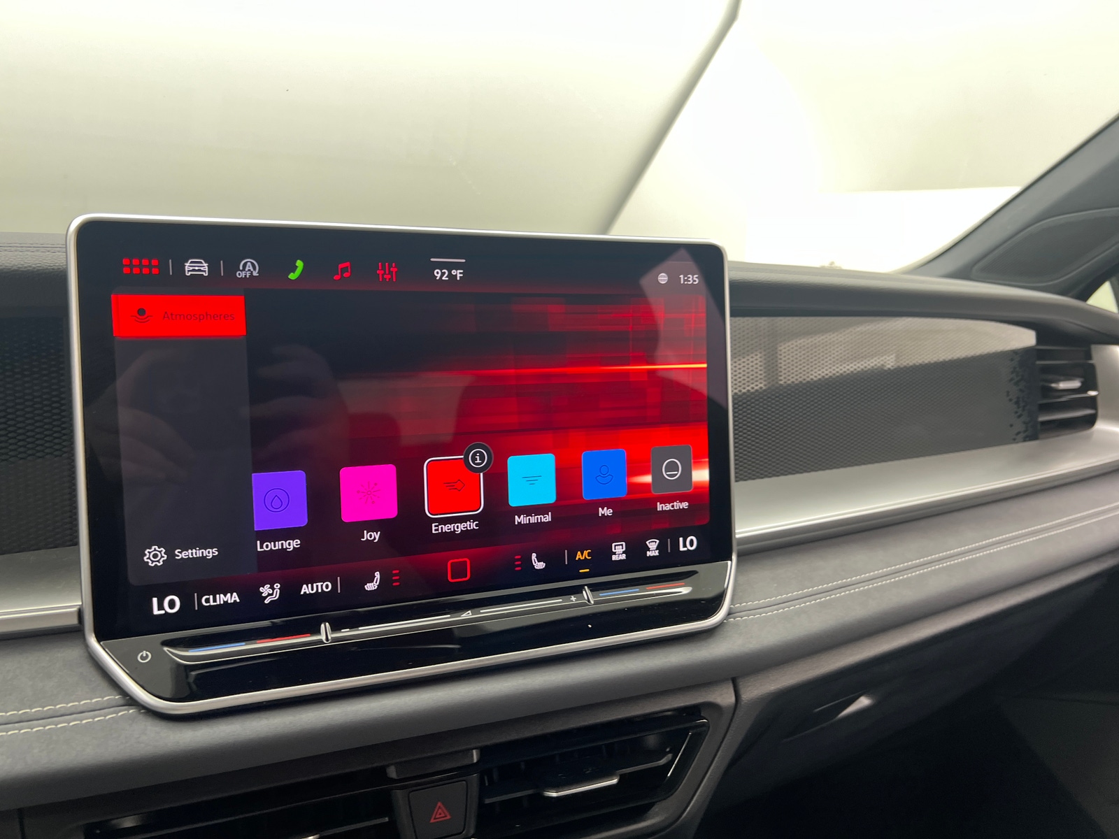 Thumbnail: 2026 Volkswagen Tiguan - 3