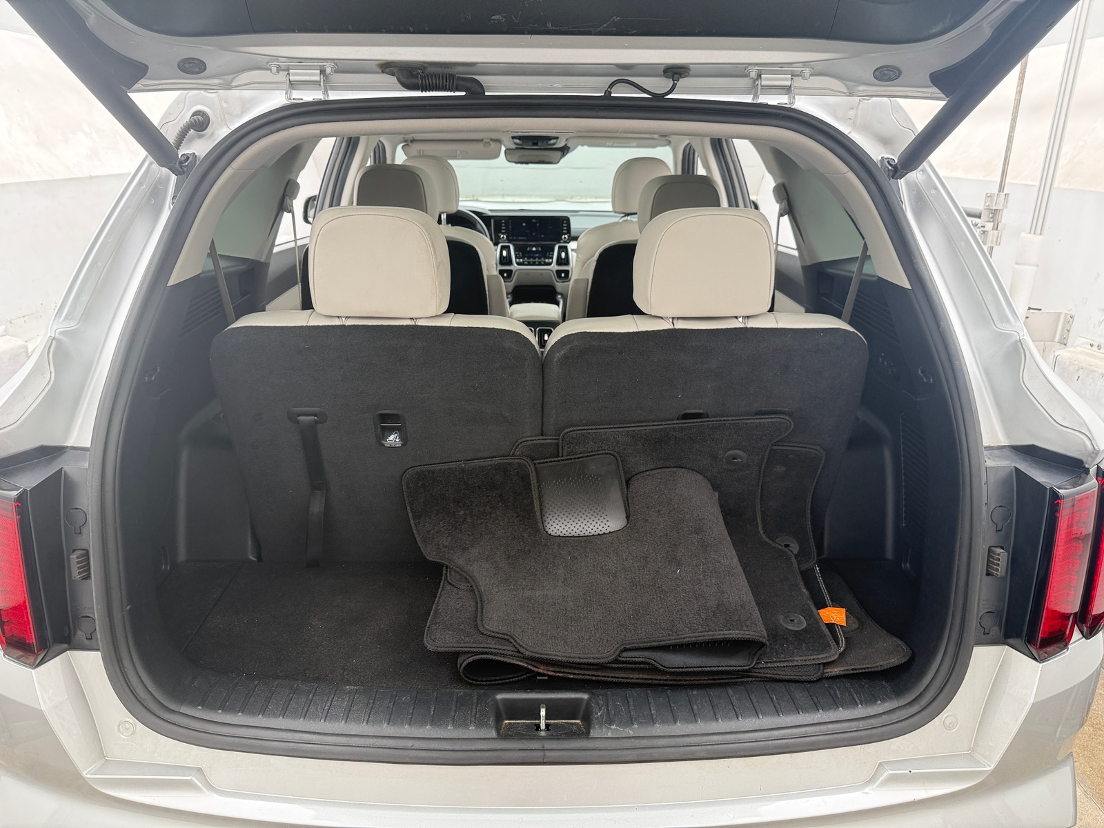 Thumbnail: 2024 Kia Sorento - 6