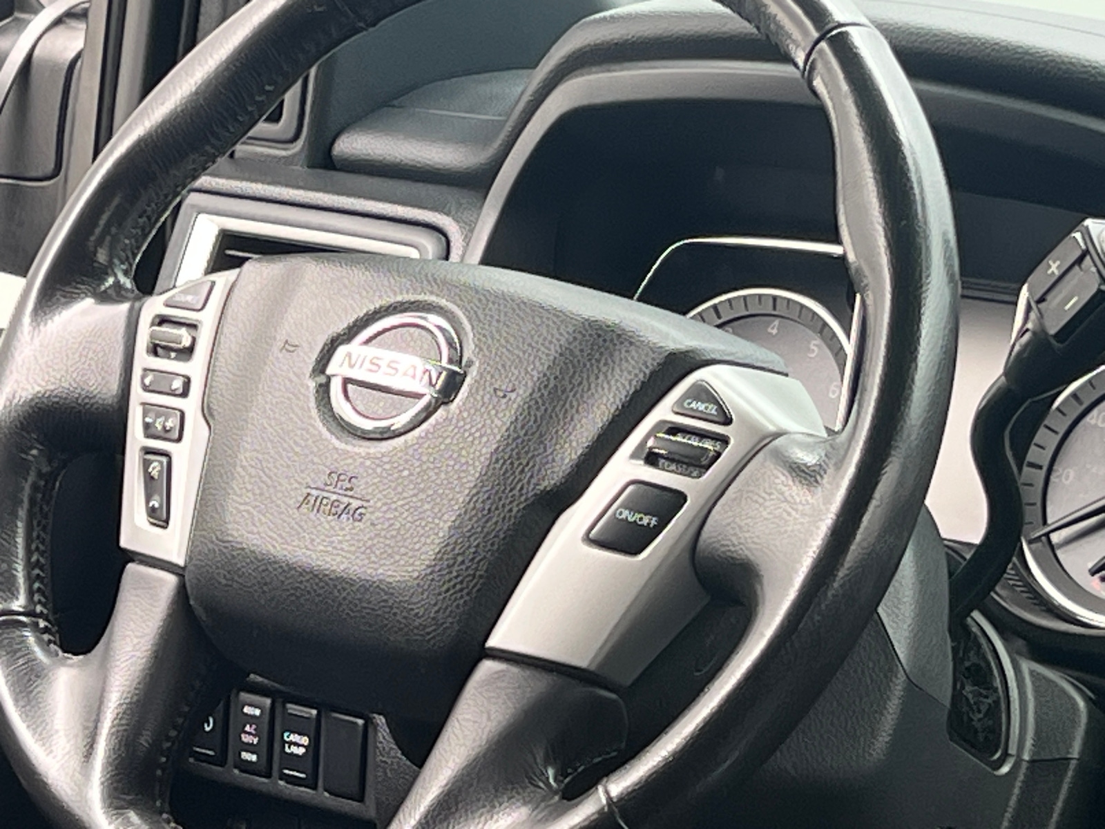 Thumbnail: 2018 Nissan Titan - 5