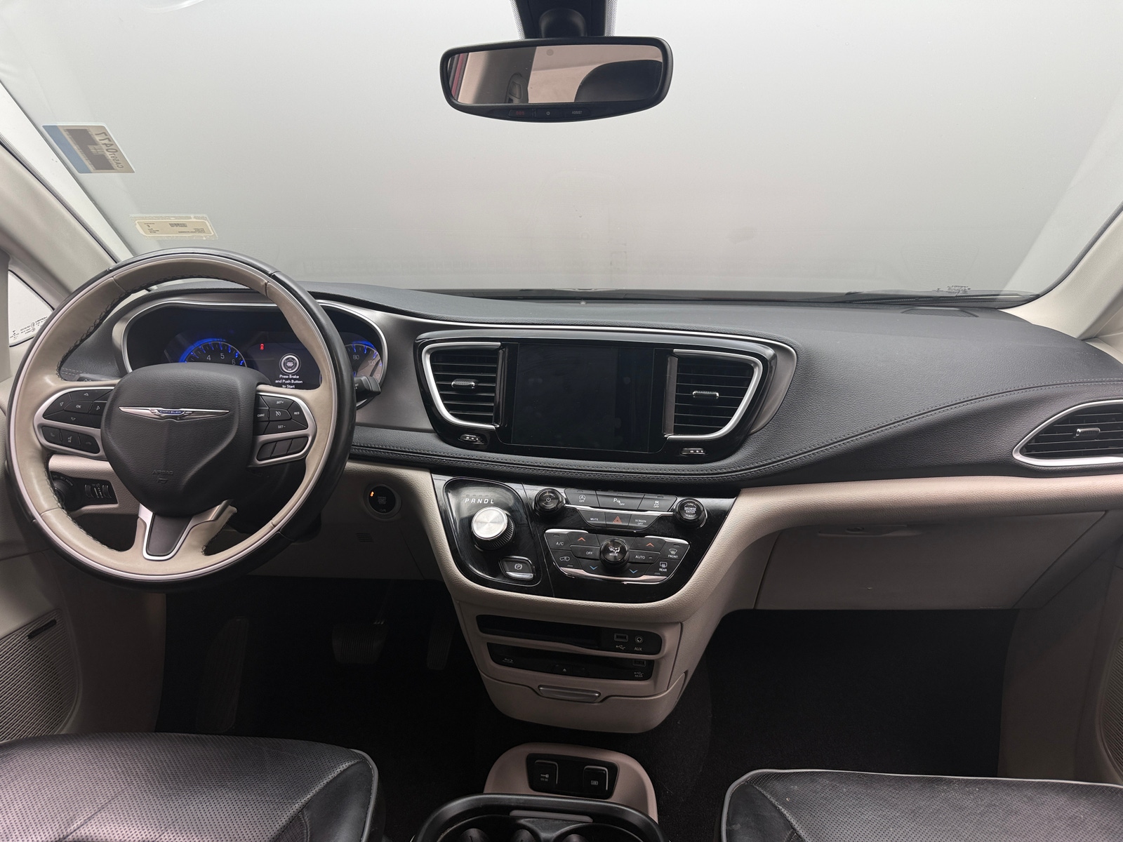 Thumbnail: 2018 Chrysler Pacifica - 2