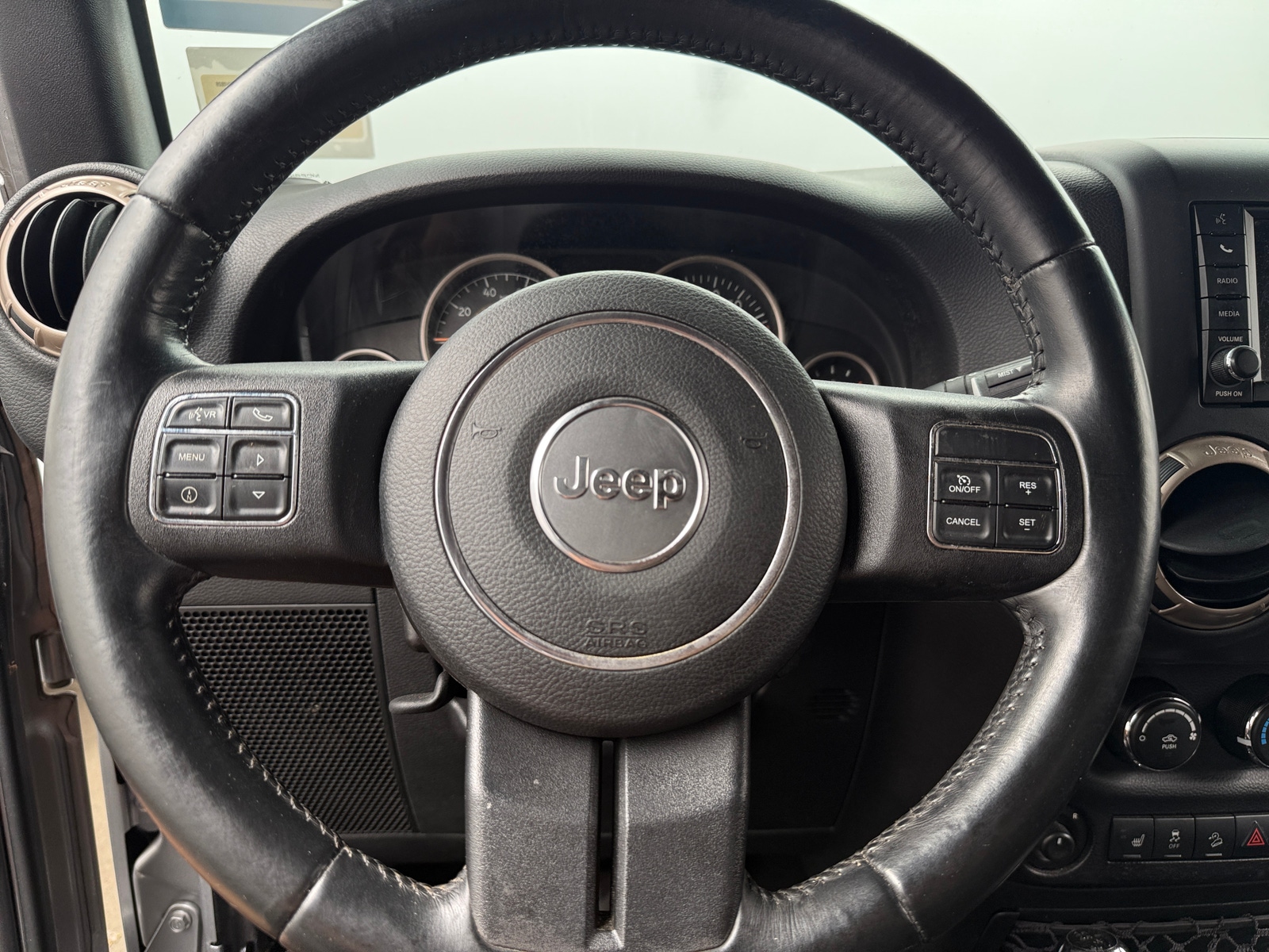 Thumbnail: 2016 Jeep Wrangler - 5