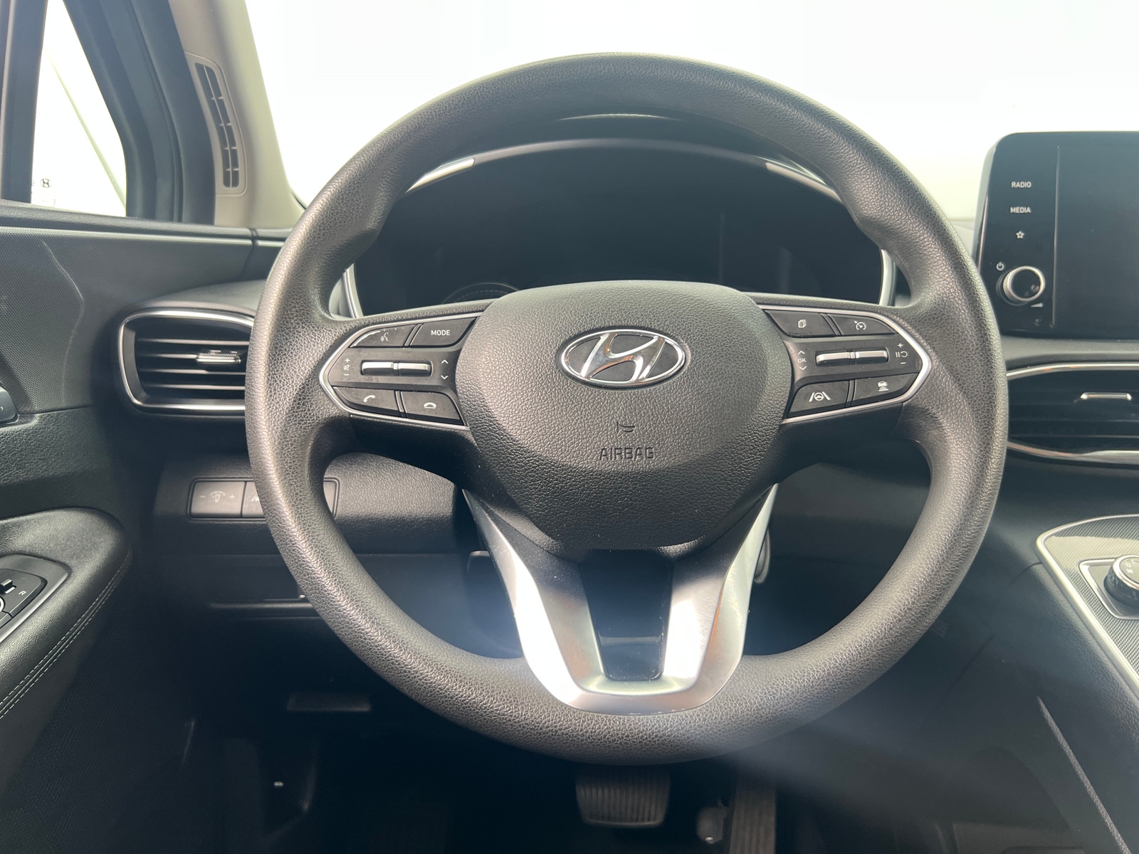 Thumbnail: 2023 Hyundai Santa Fe - 5