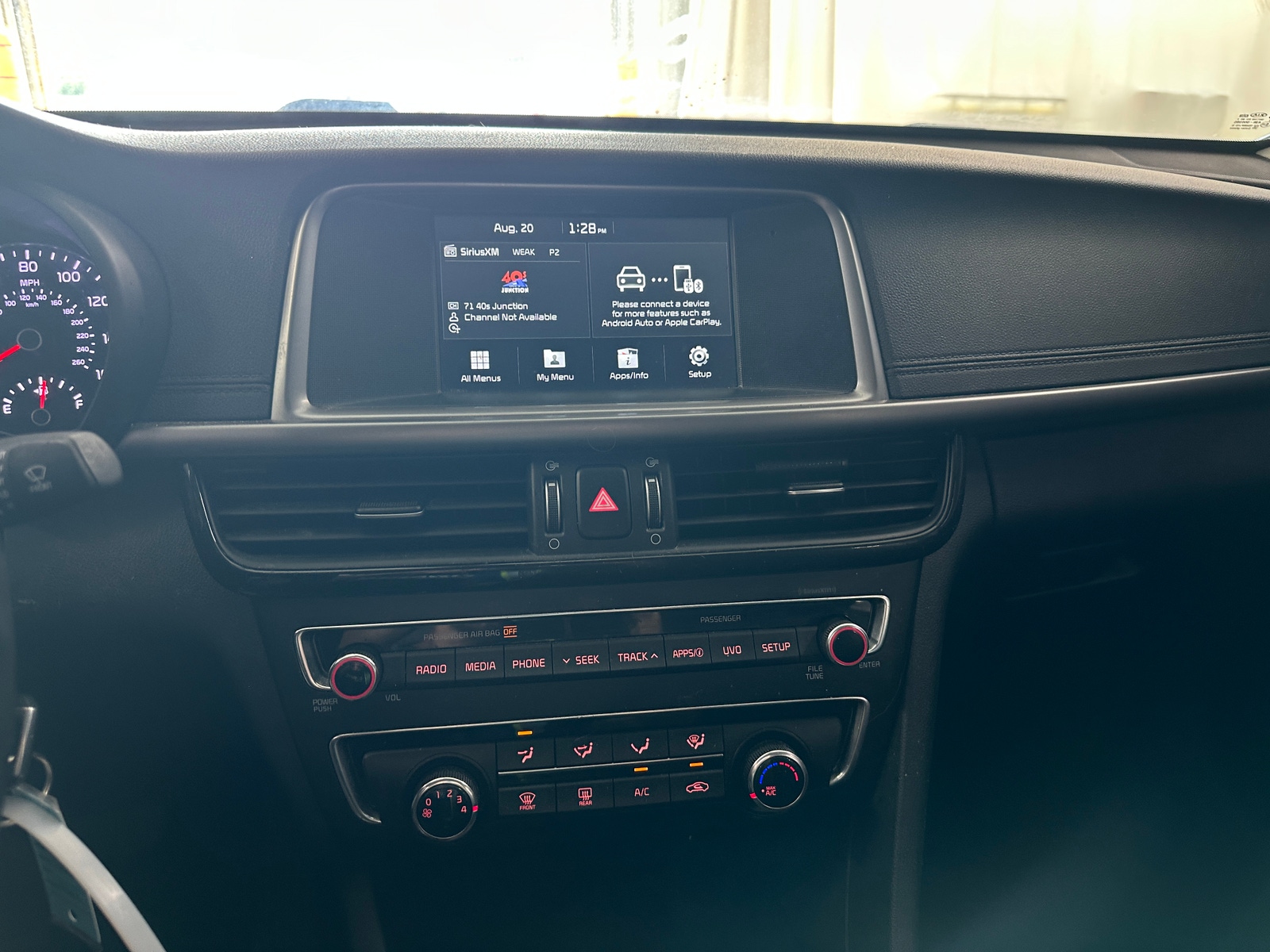 Thumbnail: 2018 Kia Optima - 4