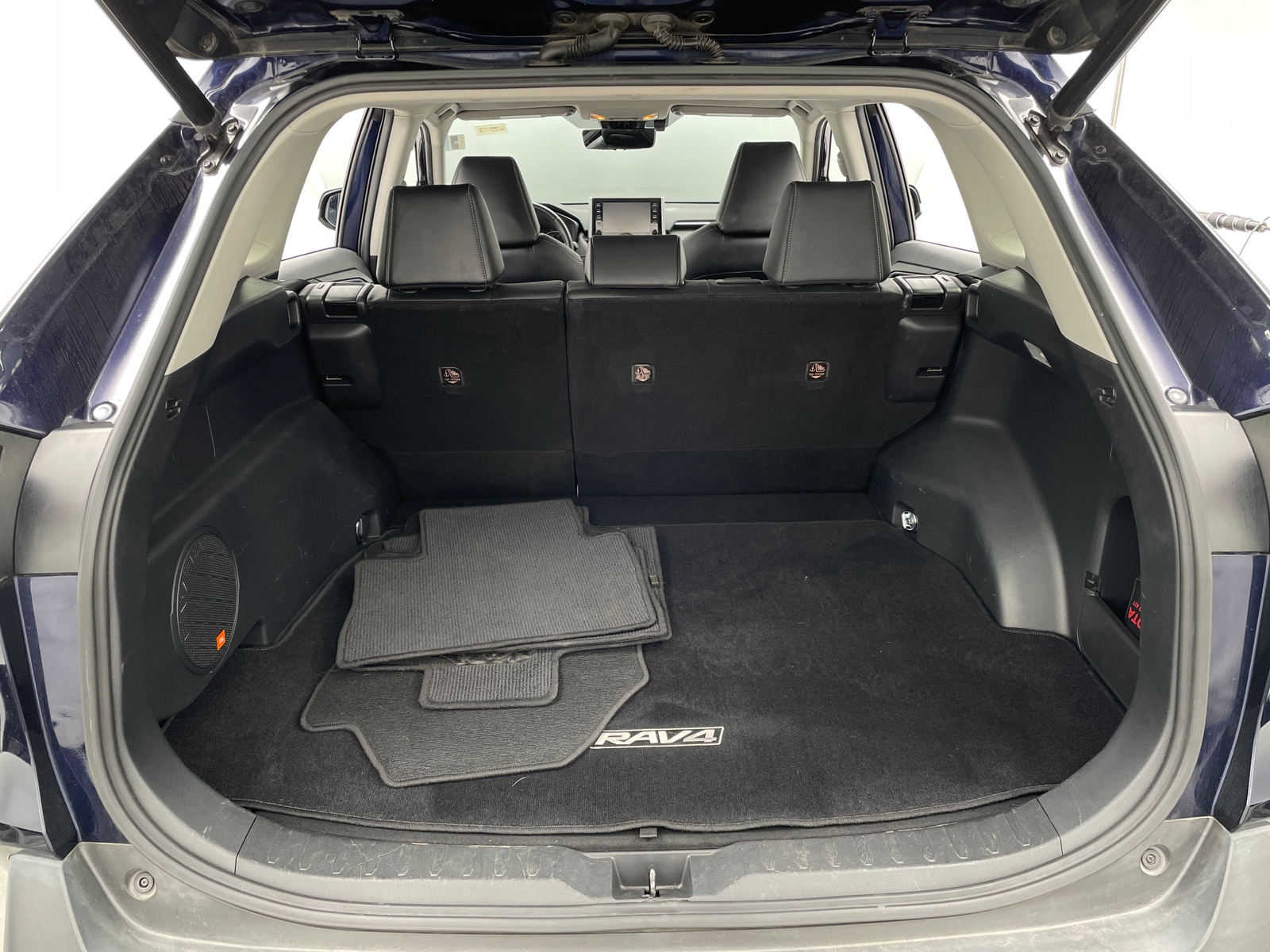 Thumbnail: 2021 Toyota RAV4 - 6