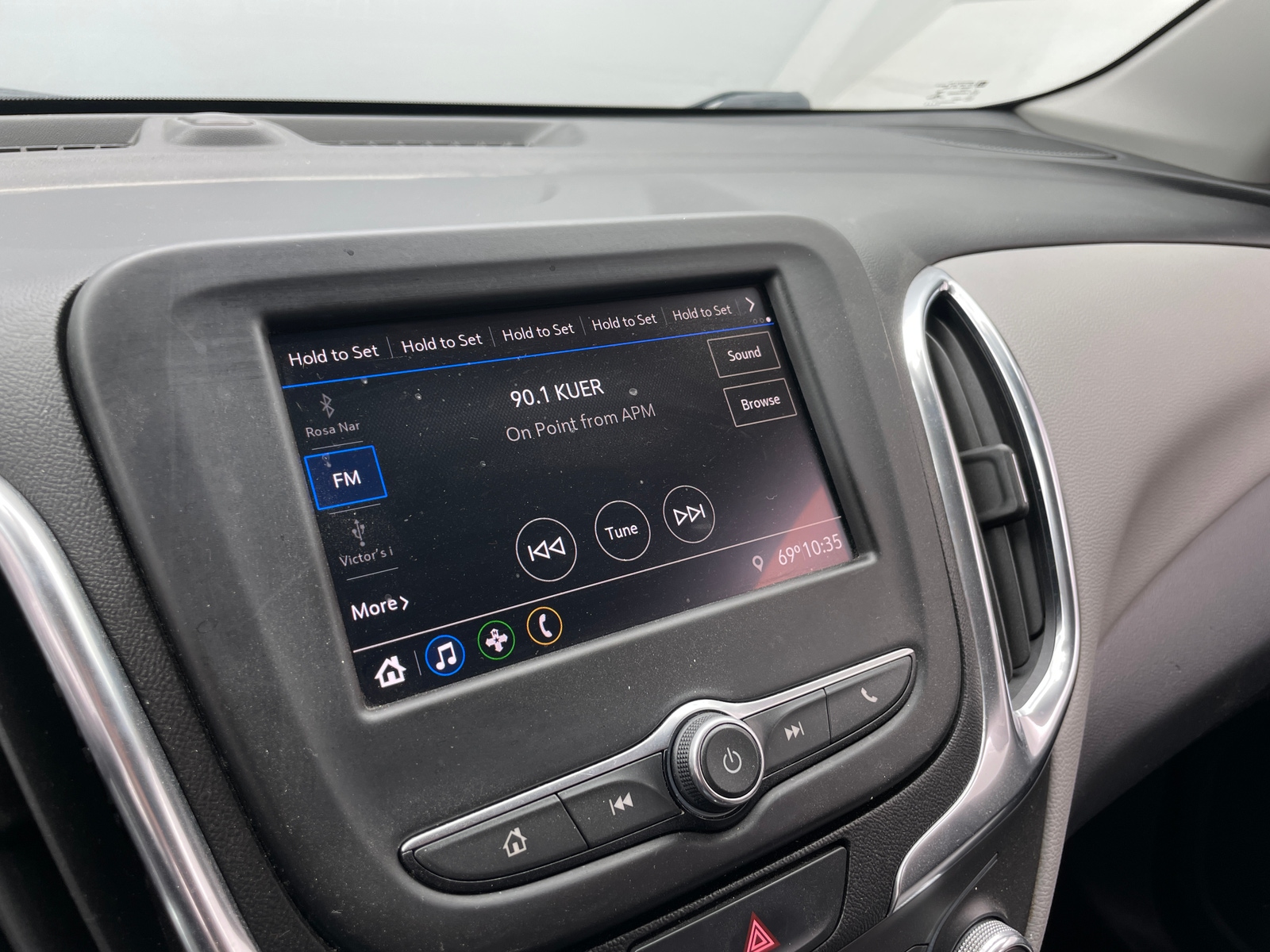 Thumbnail: 2021 Chevrolet Equinox - 4