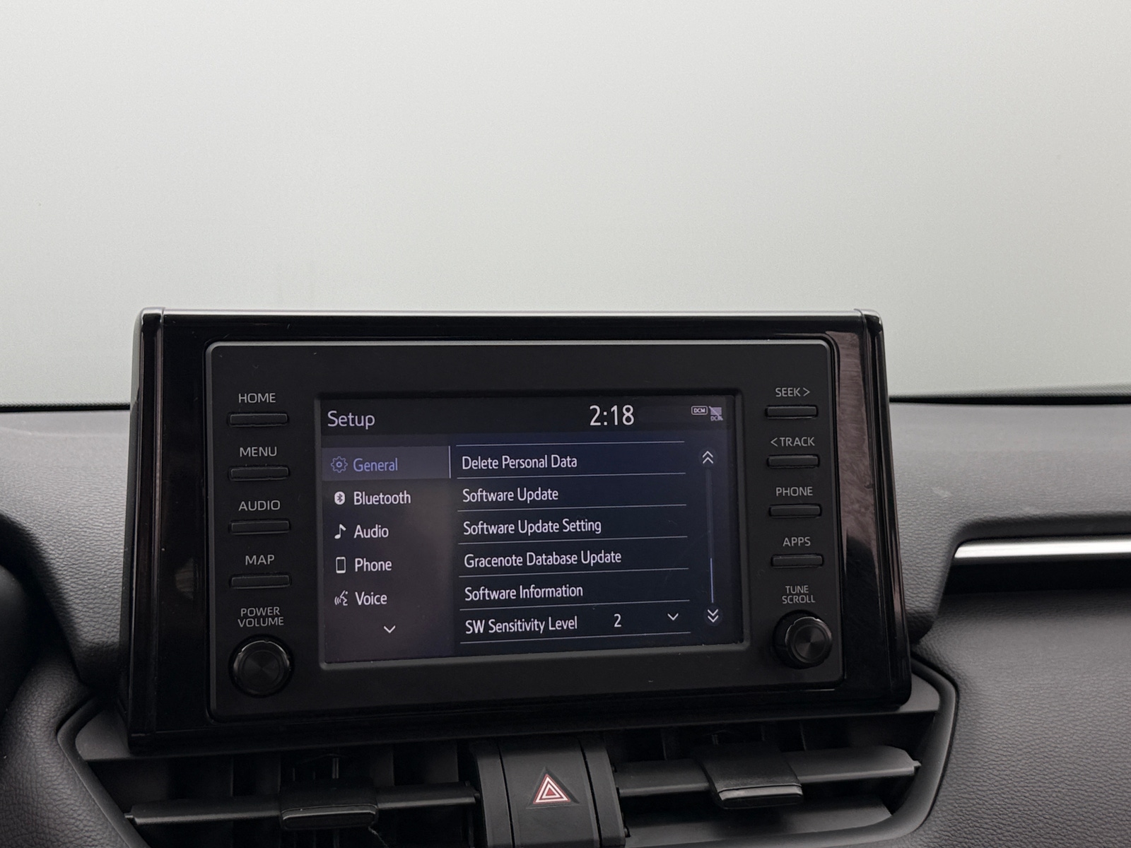 Thumbnail: 2019 Toyota RAV4 - 4