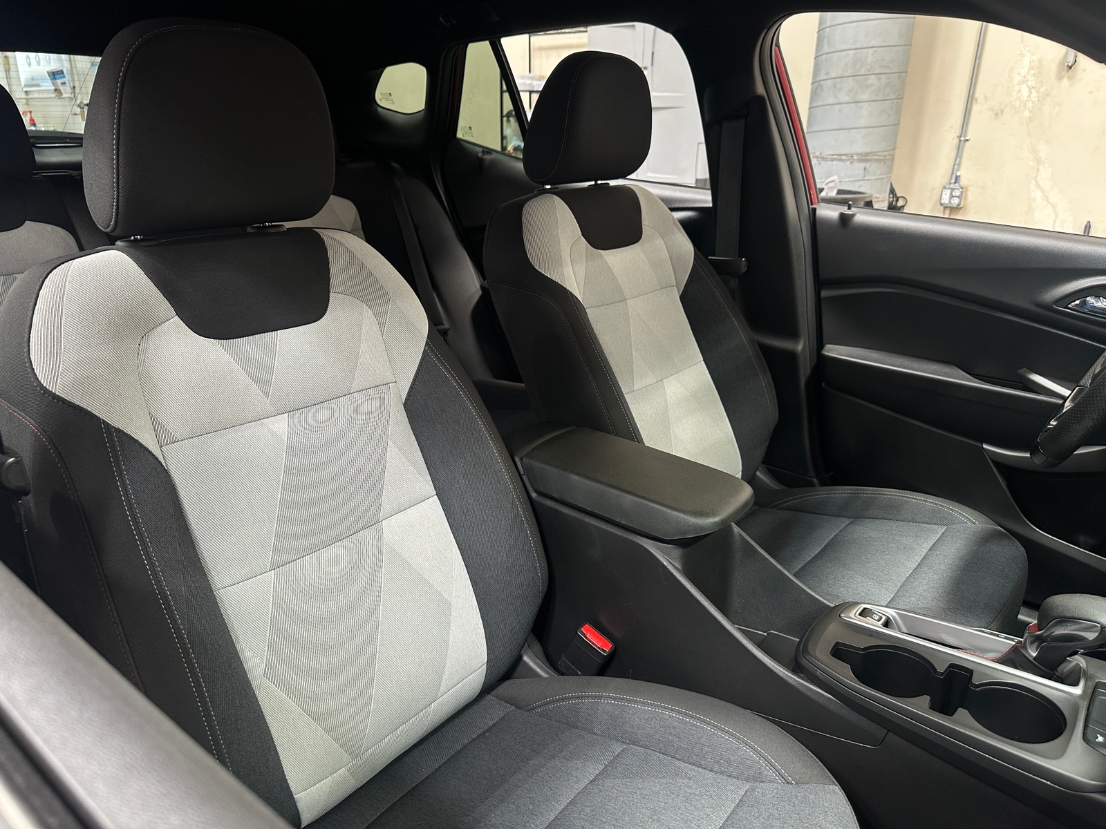 Thumbnail: 2024 Chevrolet Trax - 2