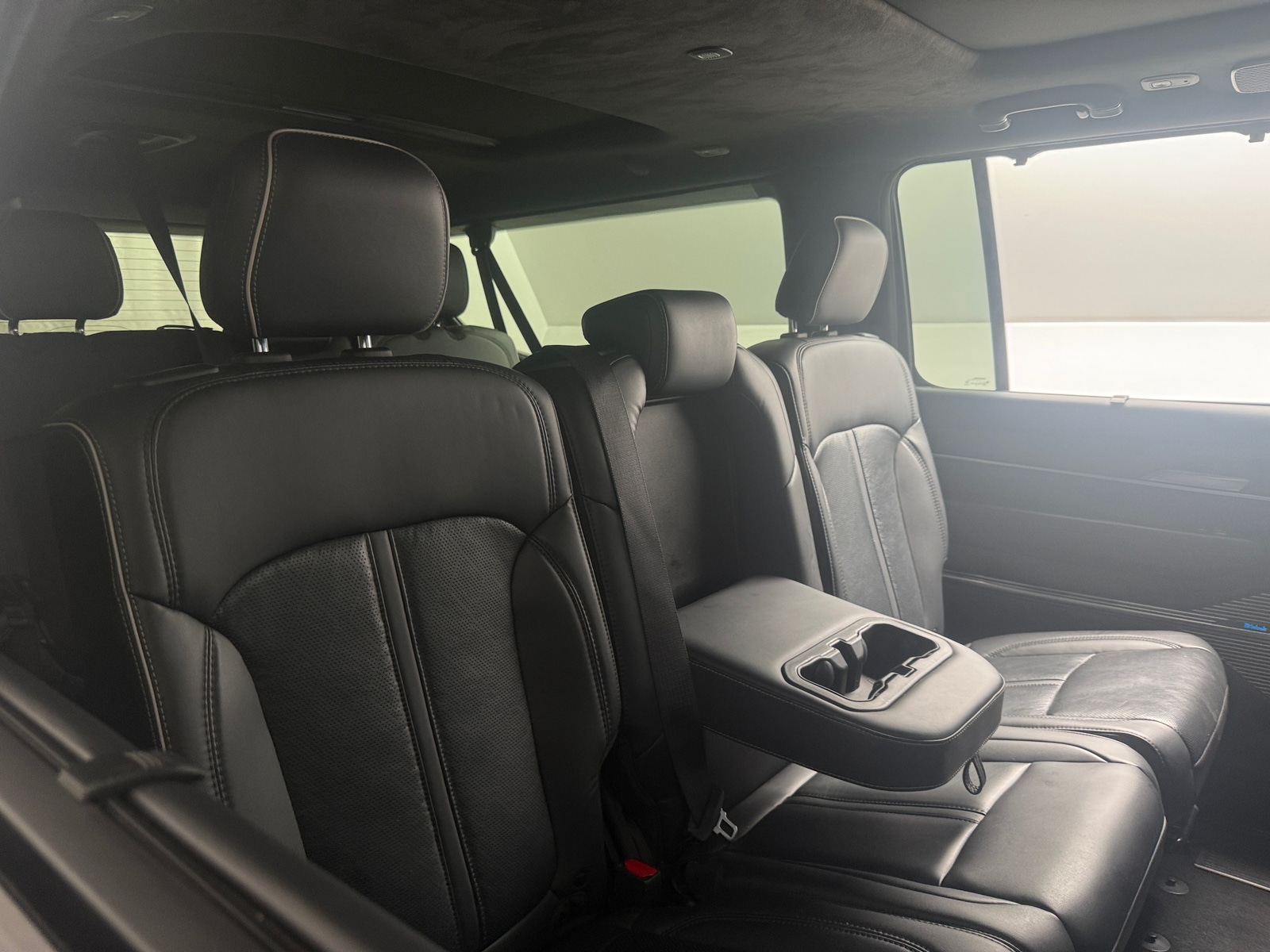 Thumbnail: 2024 Jeep Grand Wagoneer L - 5
