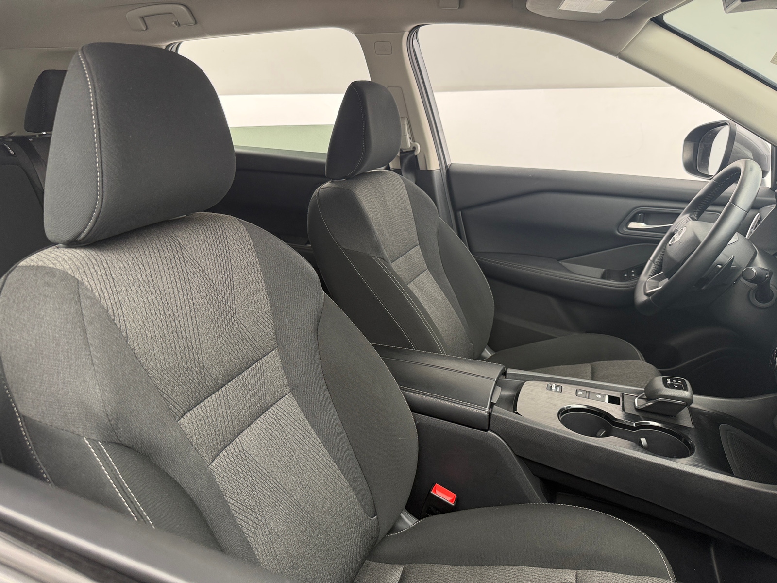 Thumbnail: 2025 Nissan Rogue - 2