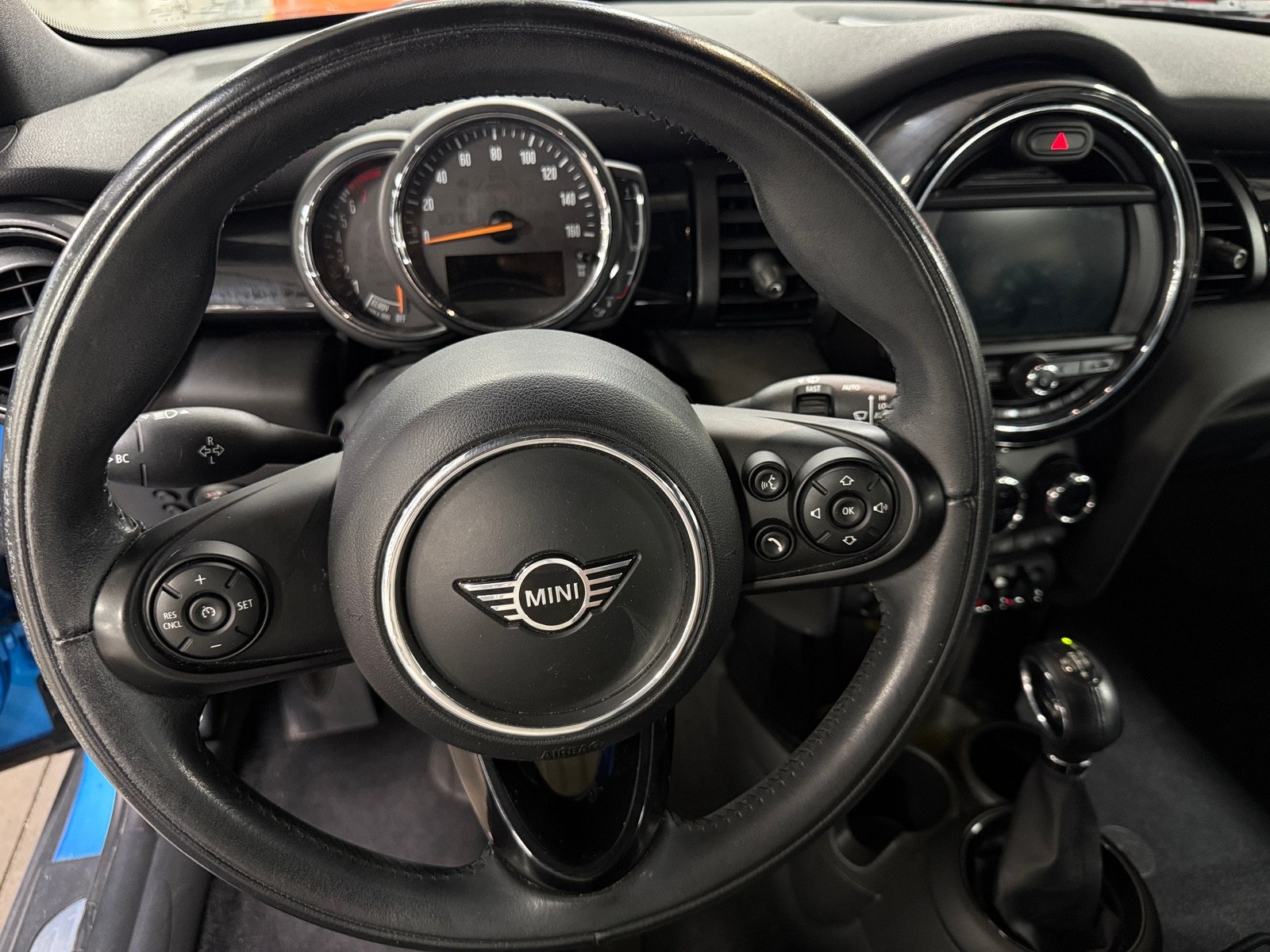 Thumbnail: 2019 MINI Cooper Convertible - 4