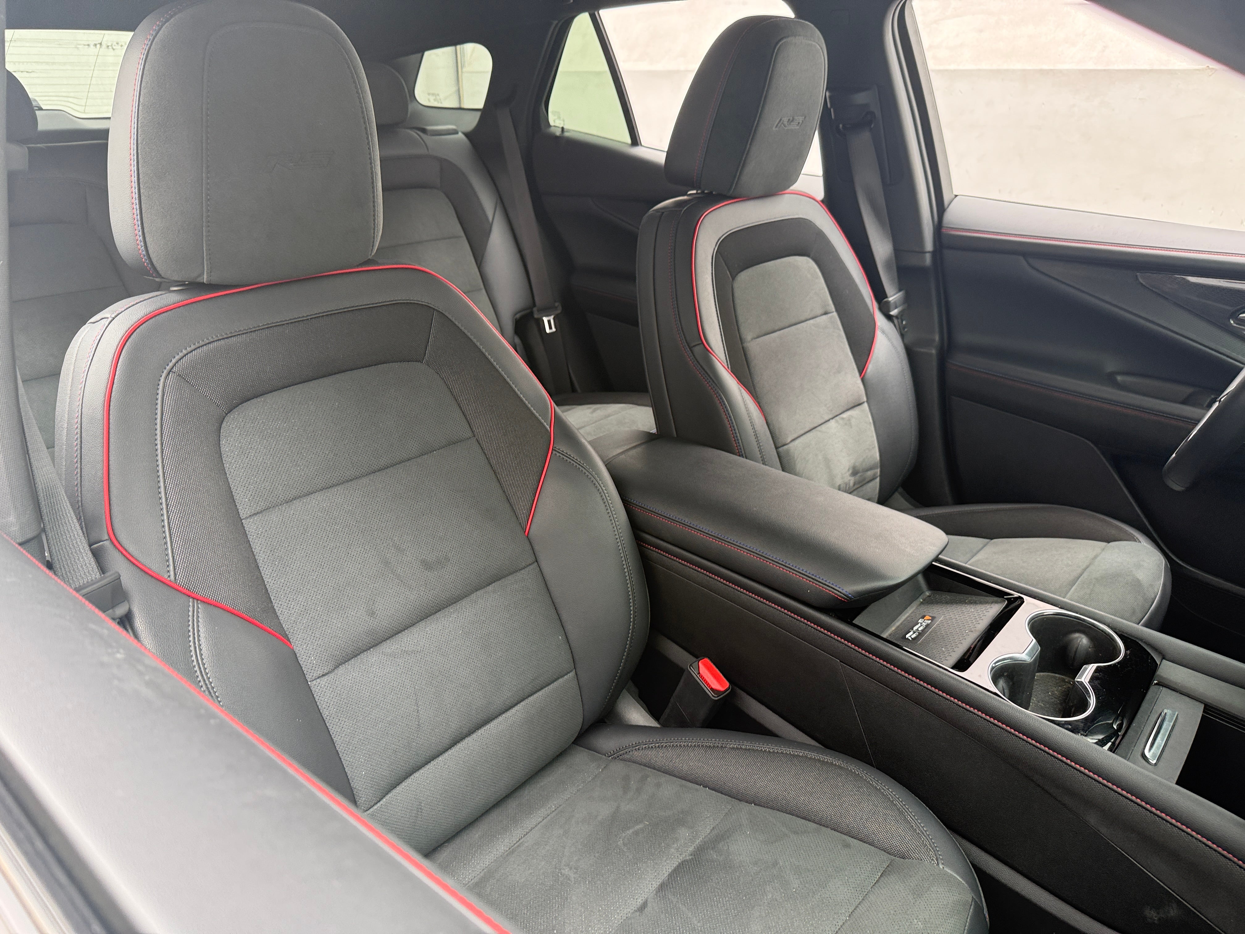 Used 2024 Chevrolet Blazer EV RS with VIN 3GNKDCRJ8RS160148 for sale in Auburn, WA