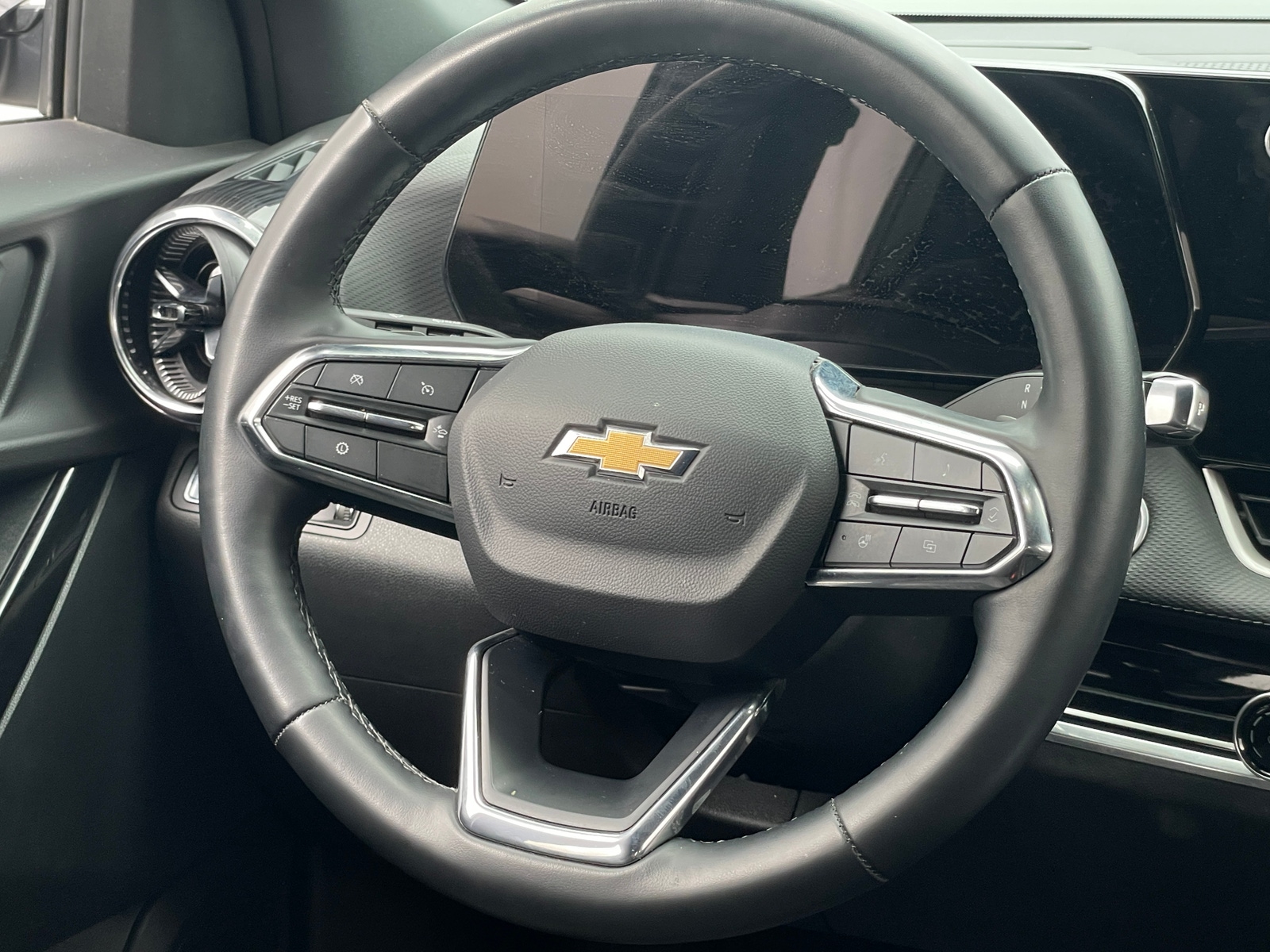 Thumbnail: 2025 Chevrolet Equinox - 5
