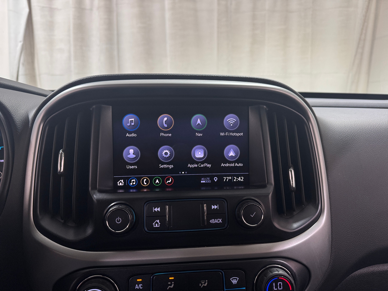 Thumbnail: 2019 Chevrolet Colorado - 3