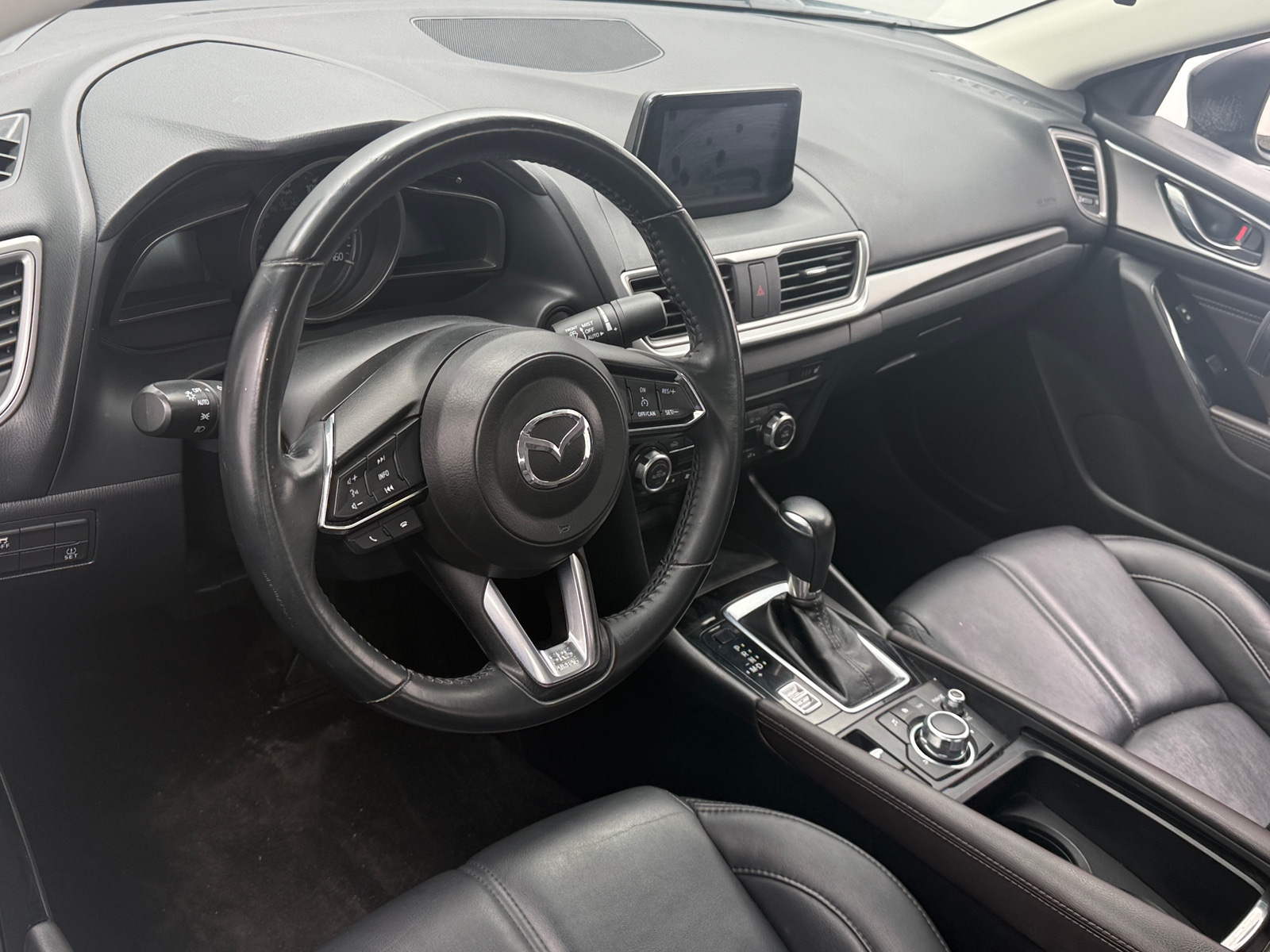 Thumbnail: 2018 Mazda Mazda3 - 2
