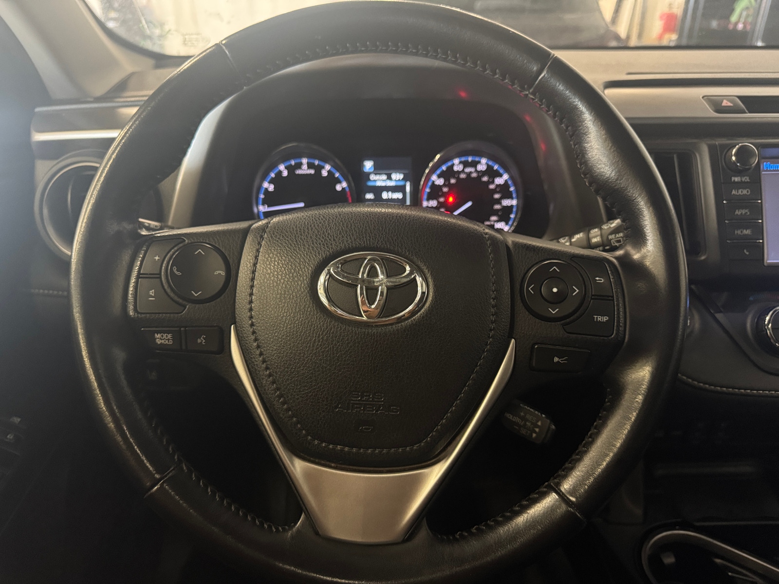 Thumbnail: 2016 Toyota RAV4 - 4