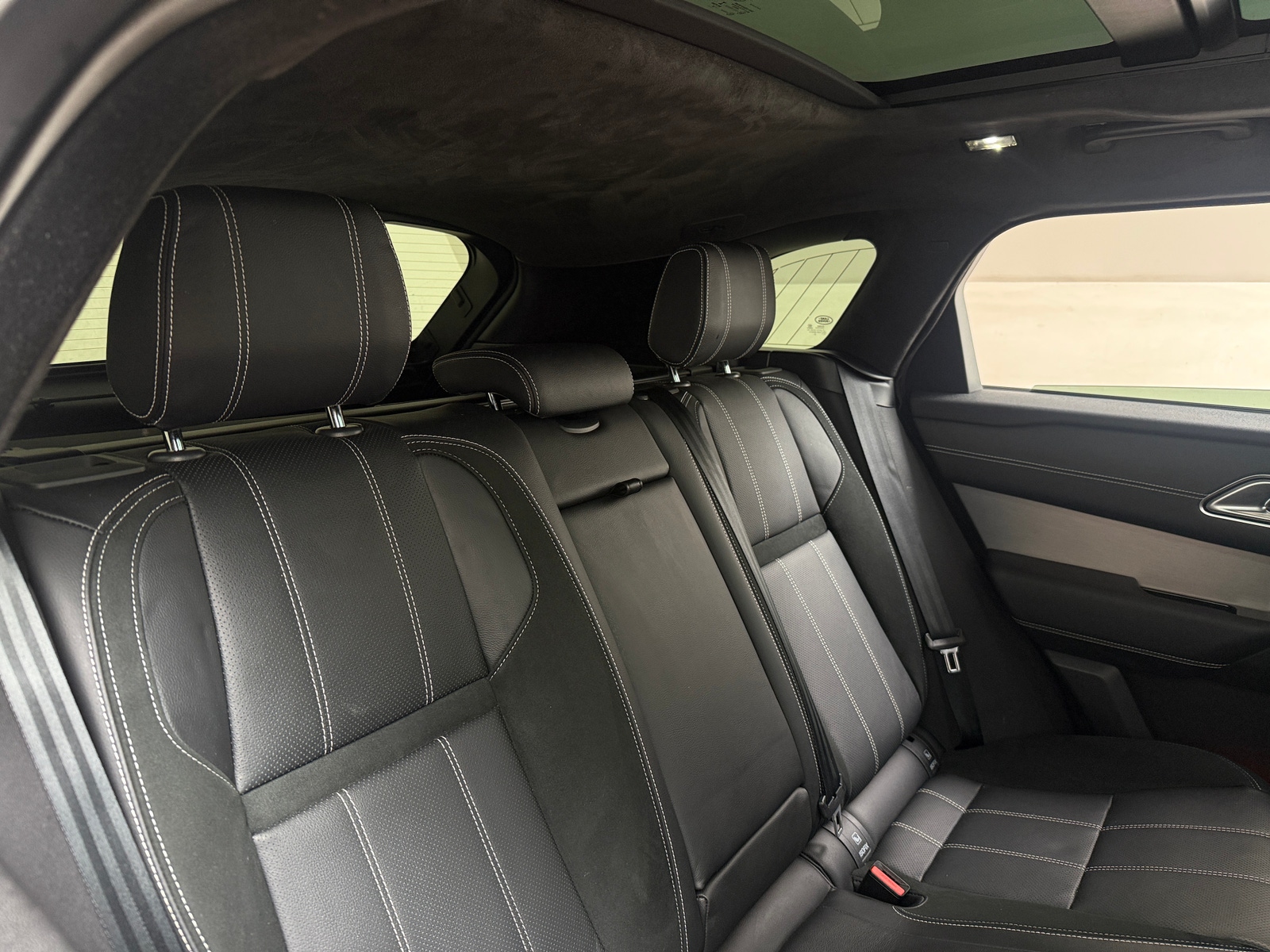 Thumbnail: 2020 Land Rover Range Rover Velar - 5