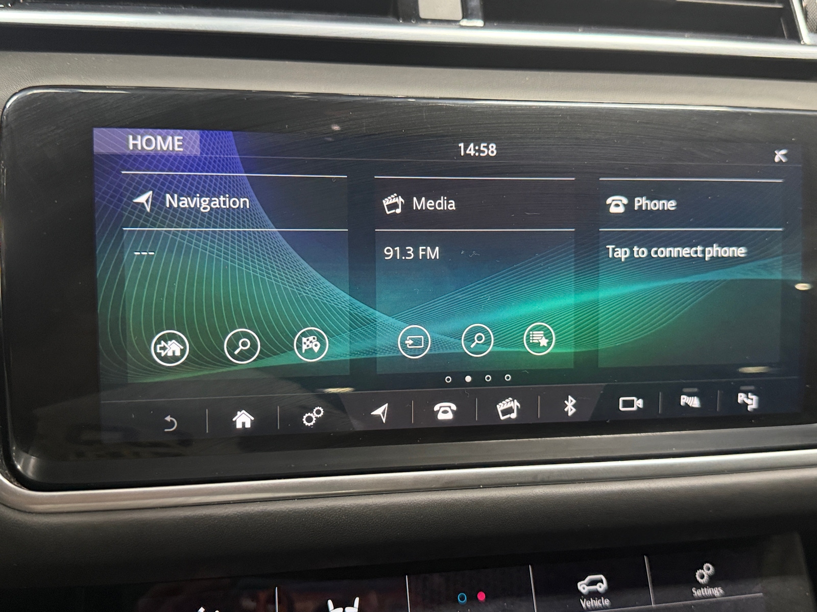Thumbnail: 2020 Land Rover Range Rover Velar - 3