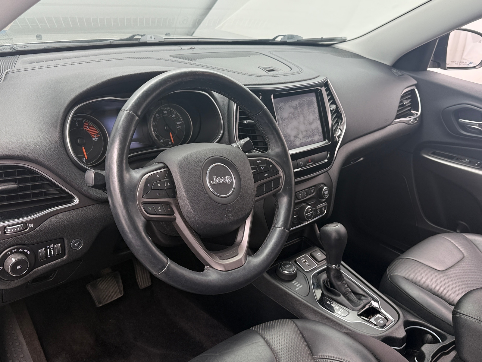 Thumbnail: 2019 Jeep Cherokee - 2