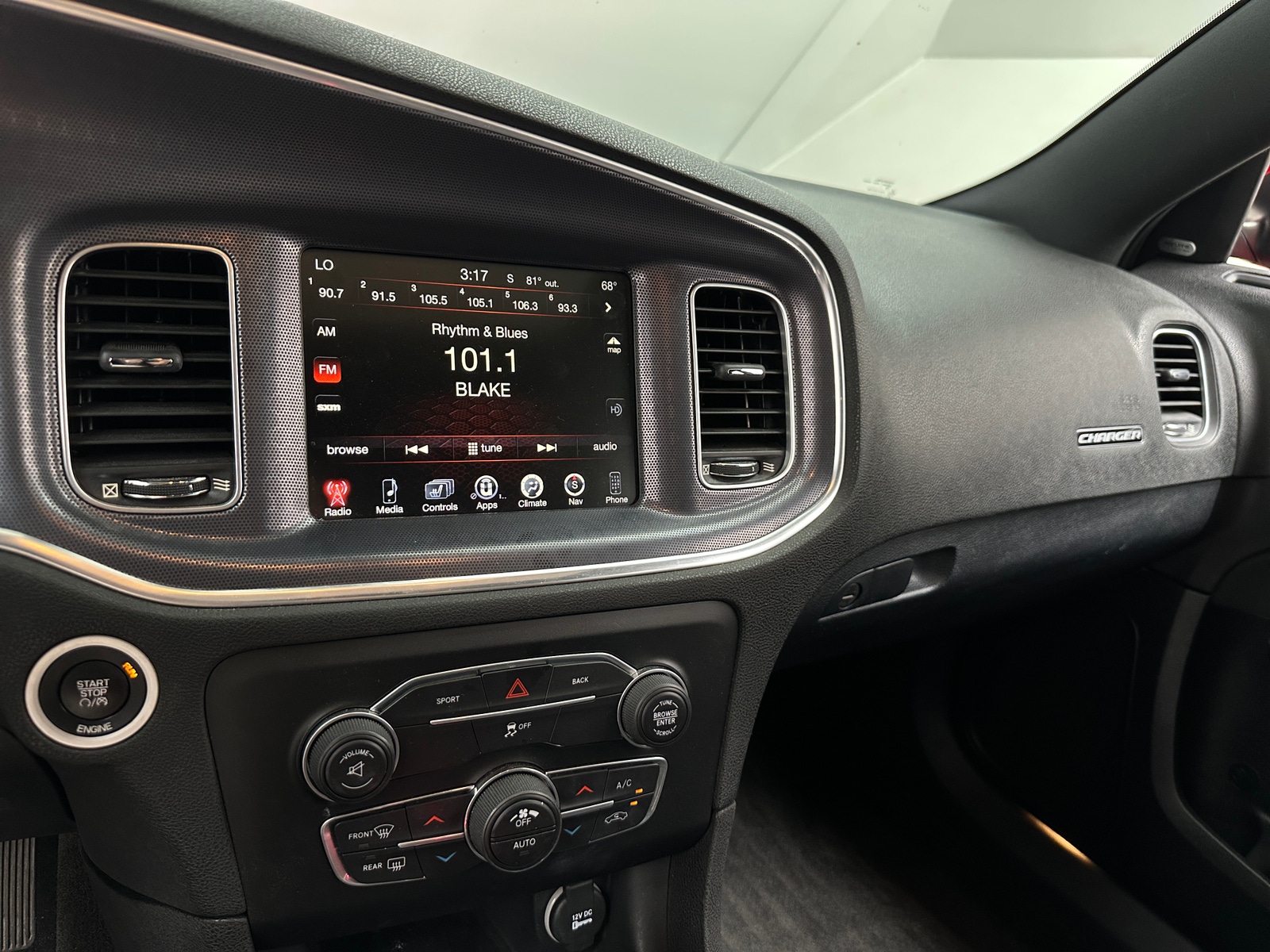 Thumbnail: 2016 Dodge Charger - 4