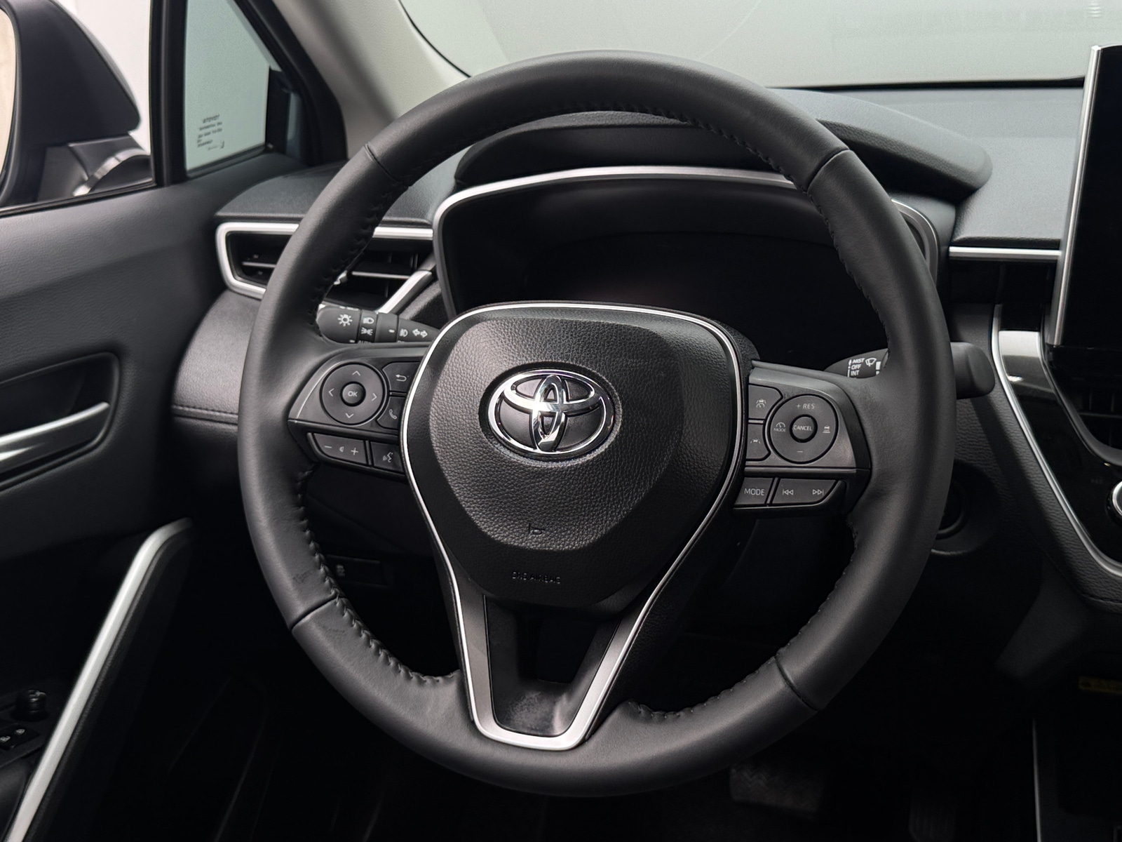 Thumbnail: 2026 Toyota Corolla Cross - 4