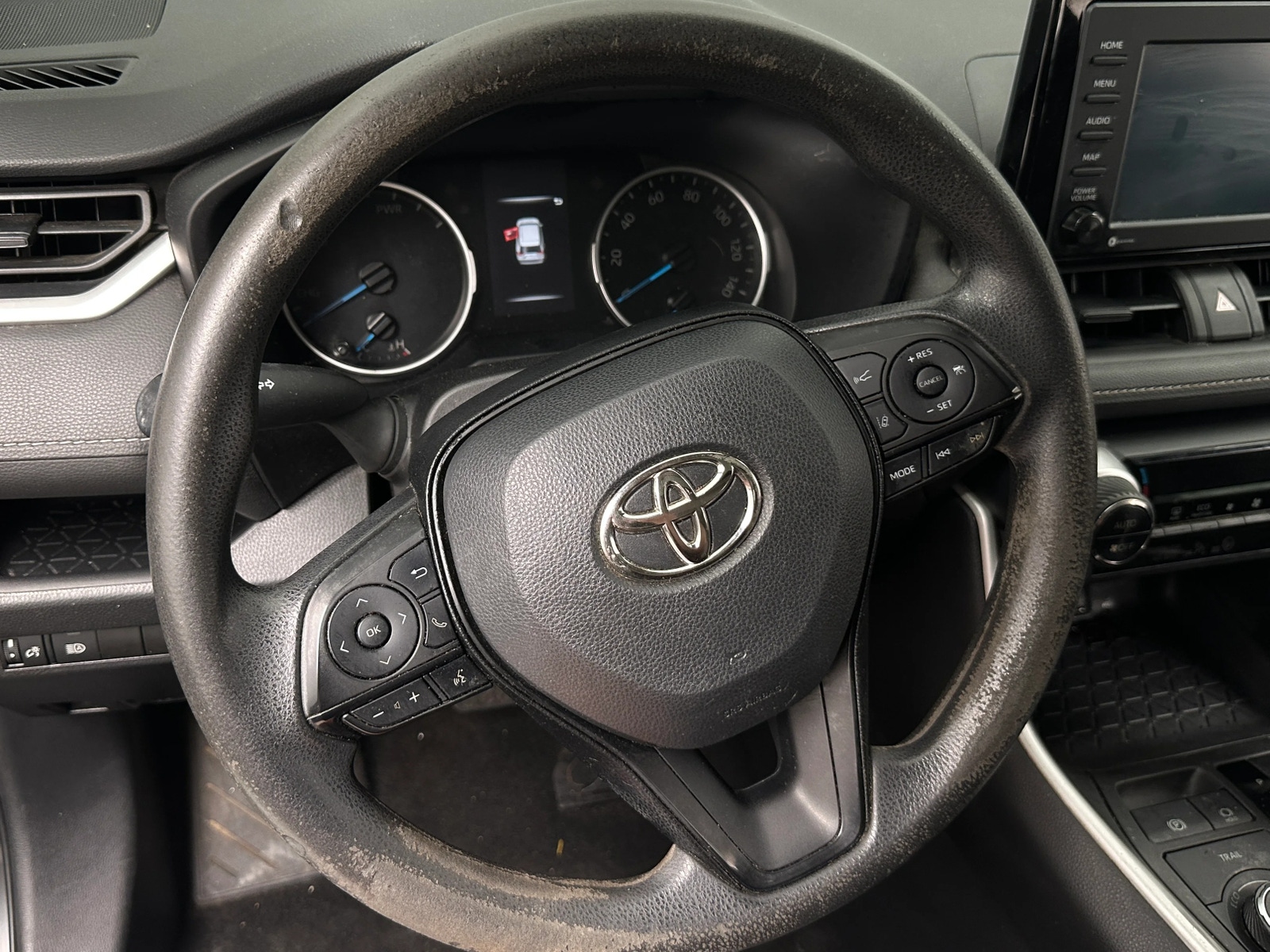 Thumbnail: 2022 Toyota RAV4 - 5