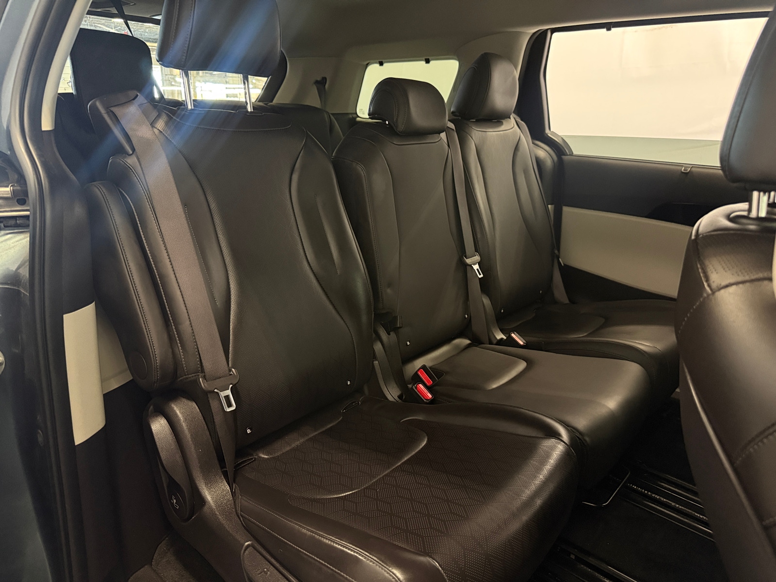 Thumbnail: 2024 Kia Carnival - 5