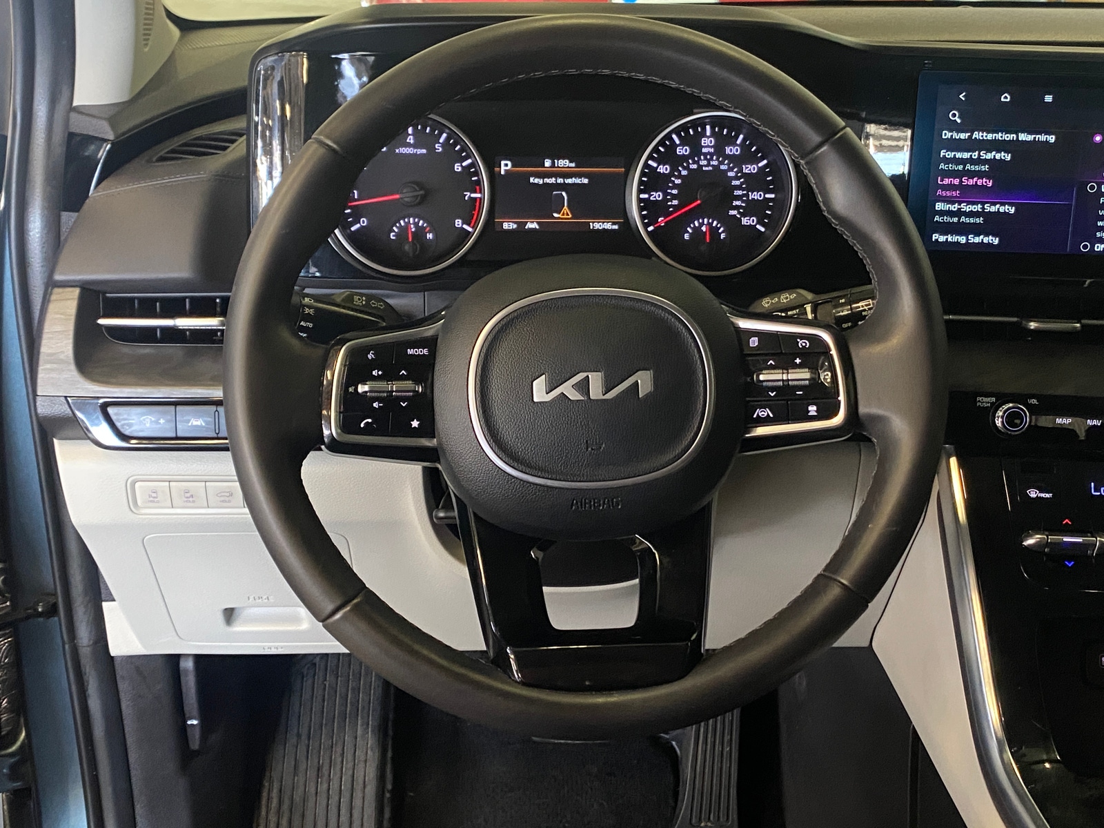 Thumbnail: 2024 Kia Carnival - 4