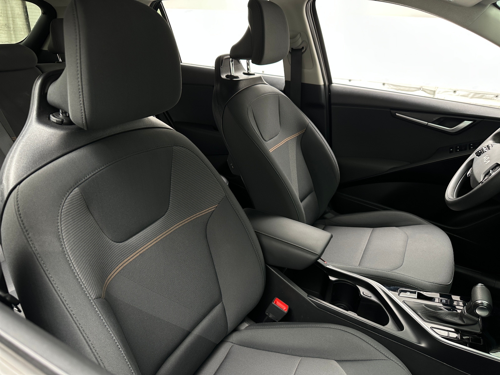 Thumbnail: 2025 Kia Niro - 2