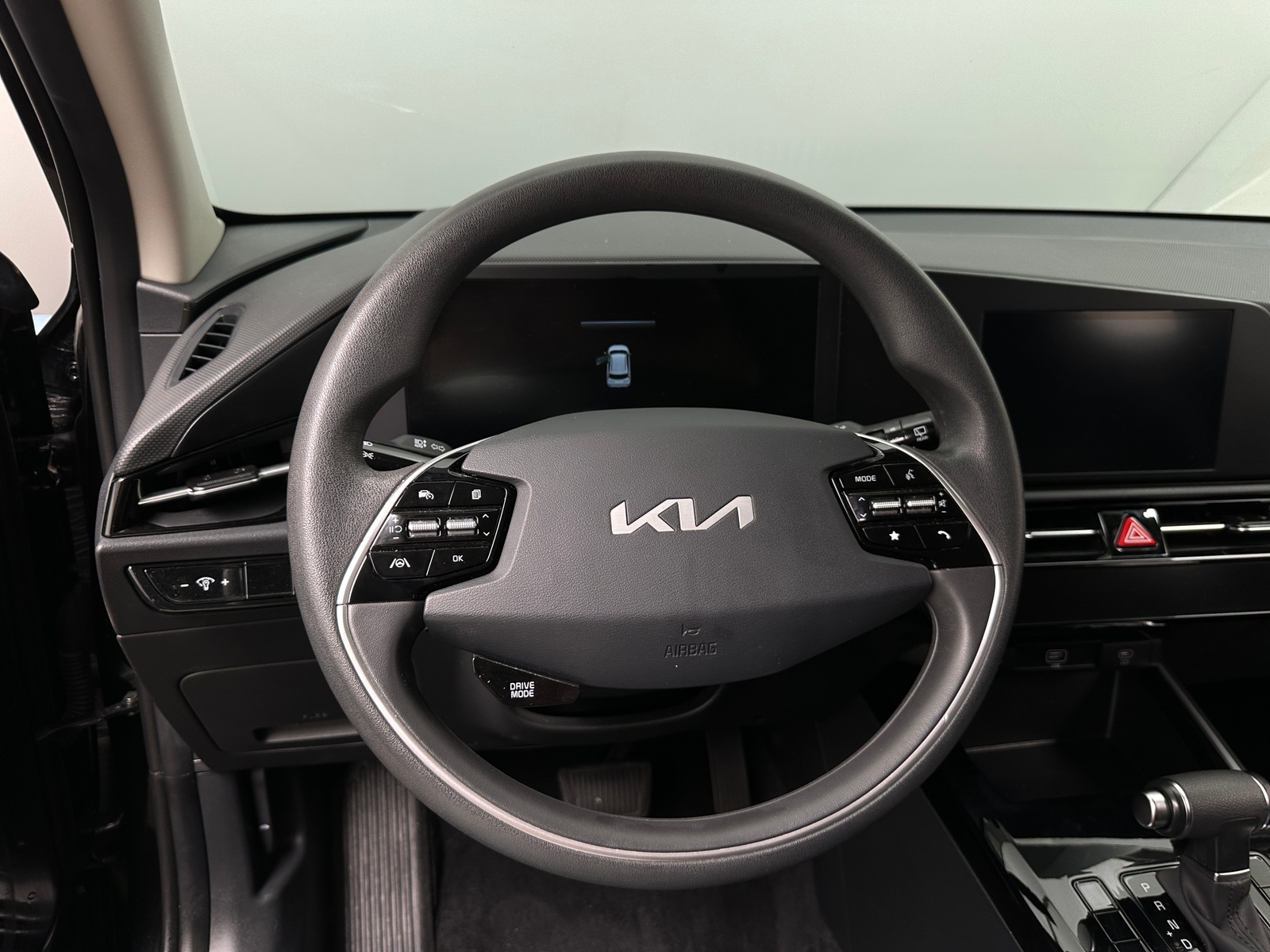 Thumbnail: 2025 Kia Niro - 5