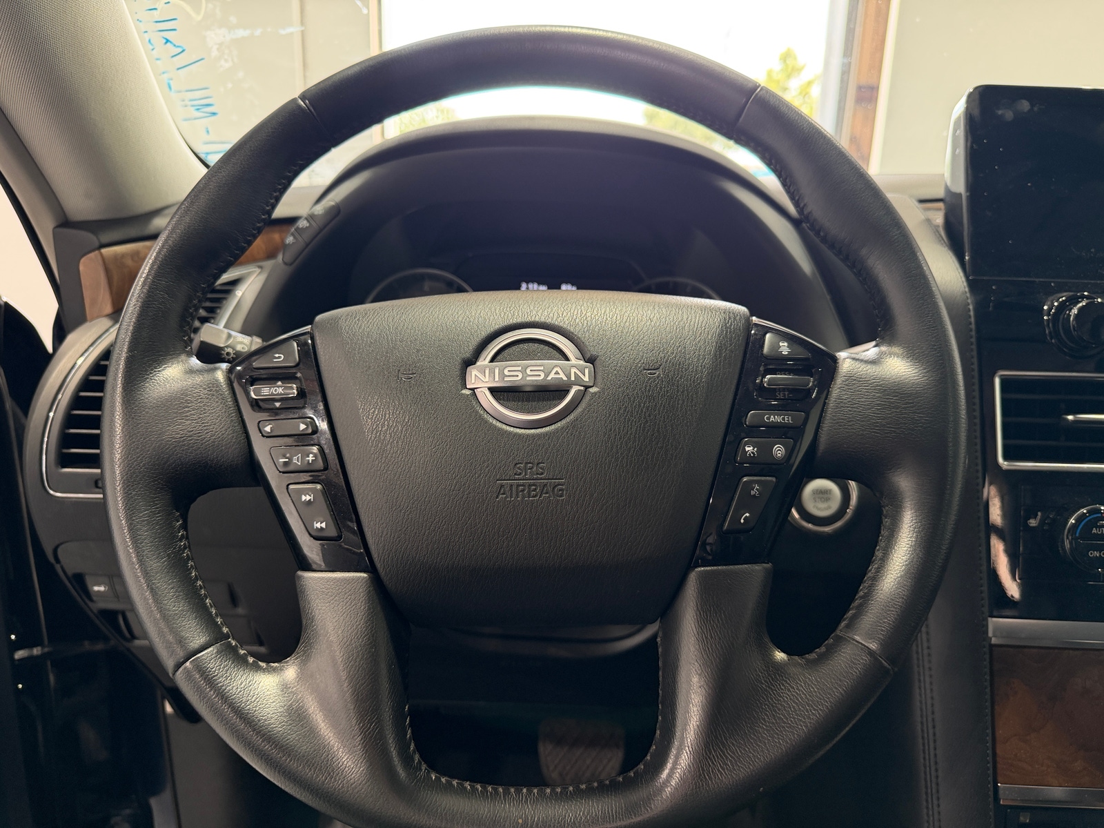 Thumbnail: 2022 Nissan Armada - 4