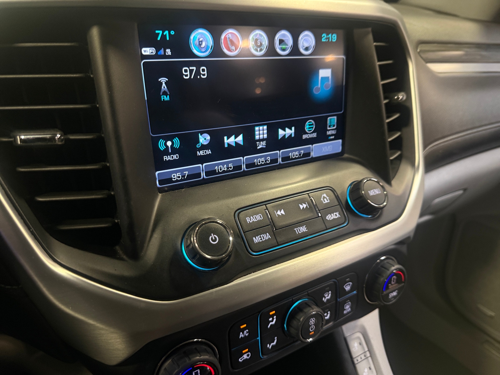 Thumbnail: 2019 GMC Acadia - 3