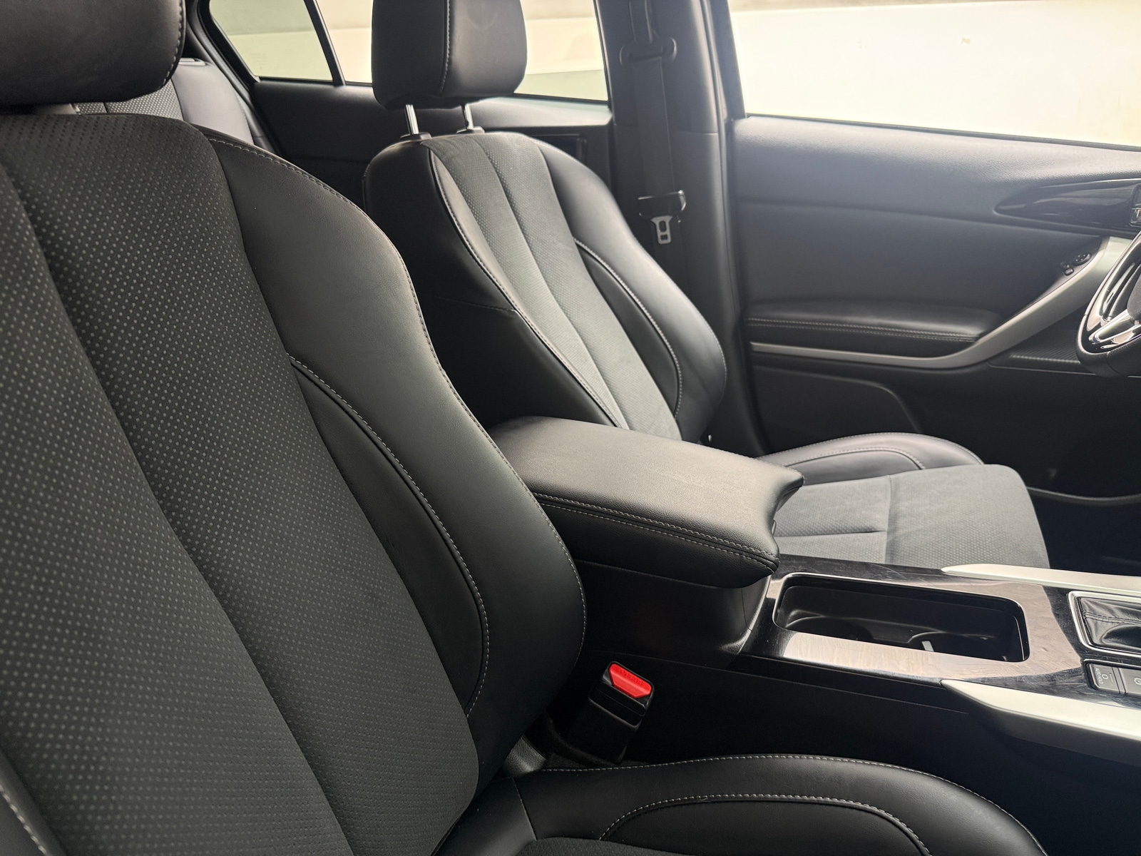 Thumbnail: 2026 Mitsubishi Eclipse Cross - 2