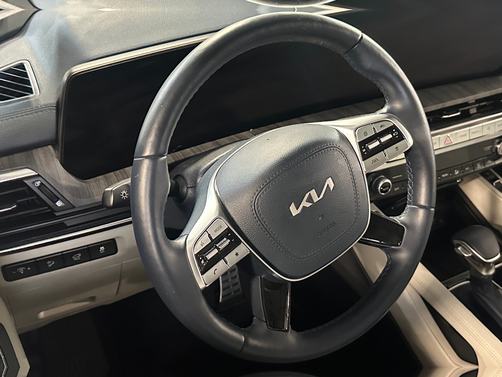 Thumbnail: 2024 Kia Telluride - 4