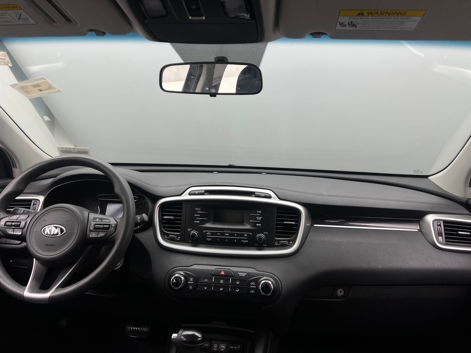 Thumbnail: 2017 Kia Sorento - 3