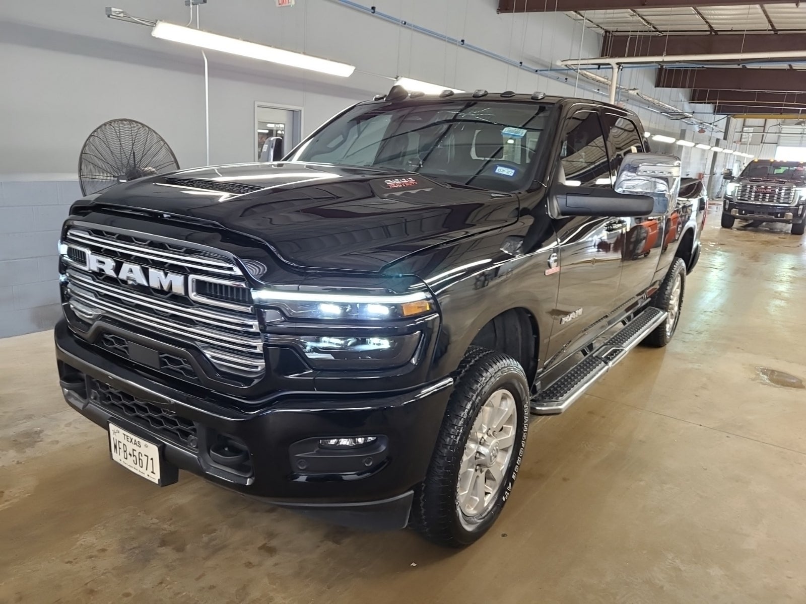 2025 Ram 2500 Laramie 4x4 Crew Cab 6'4" Box