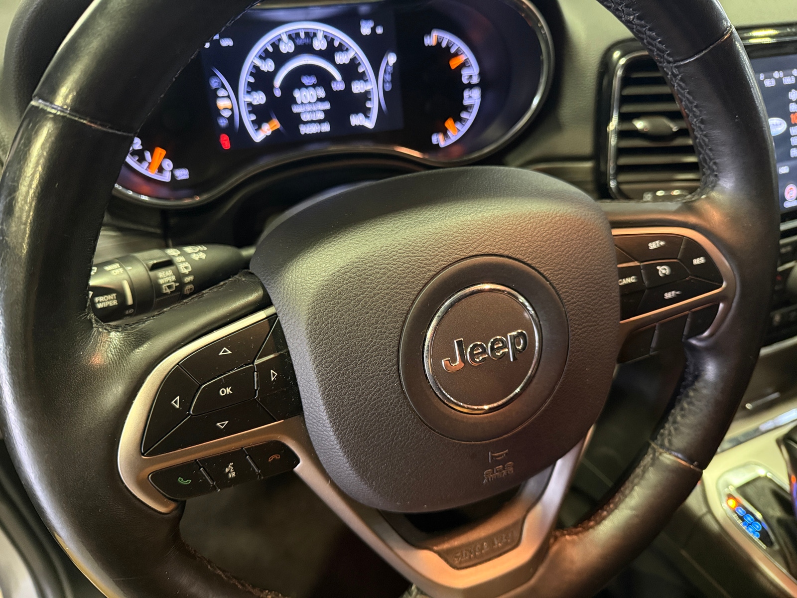 Thumbnail: 2019 Jeep Grand Cherokee - 4