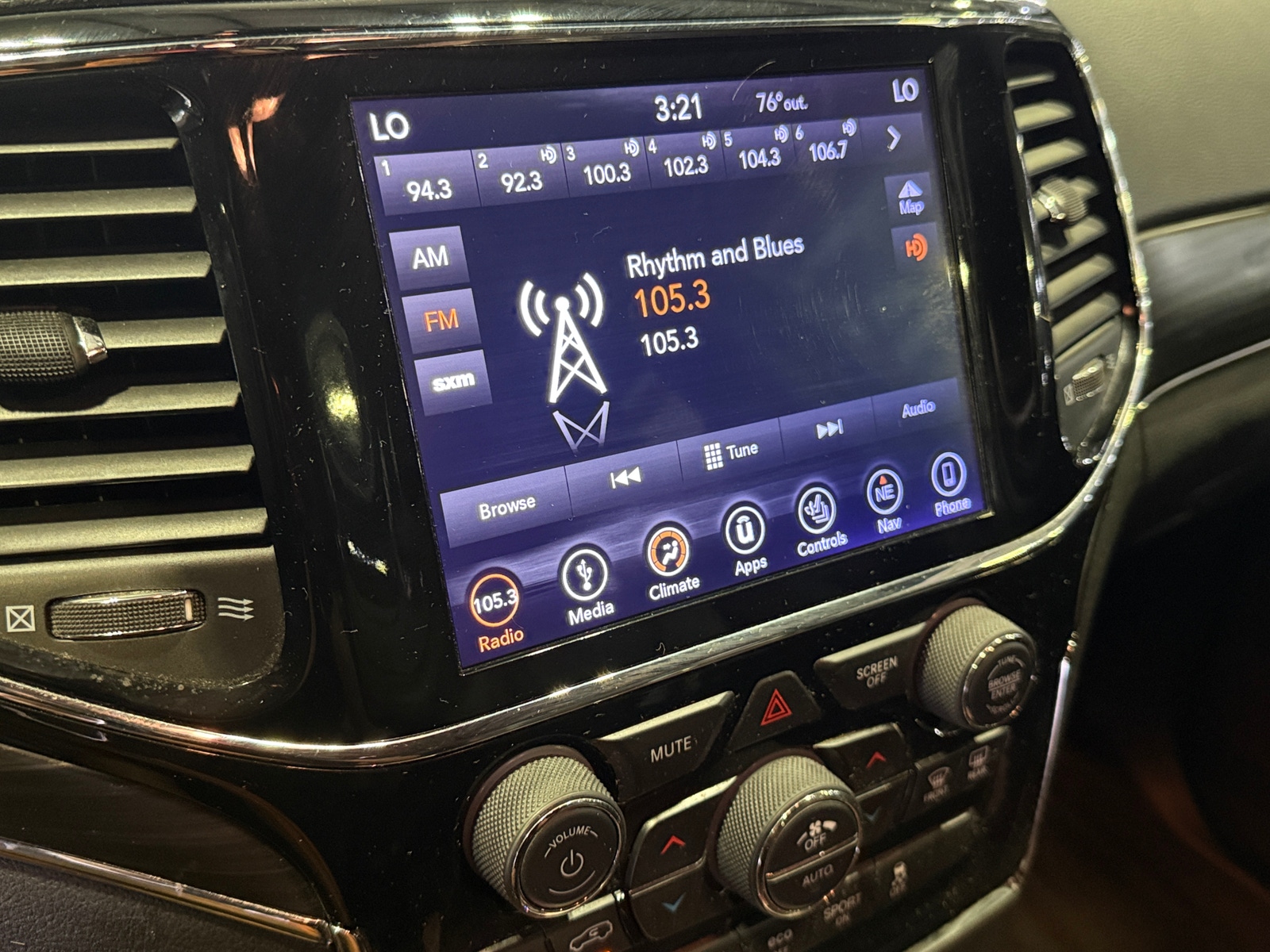 Thumbnail: 2019 Jeep Grand Cherokee - 3