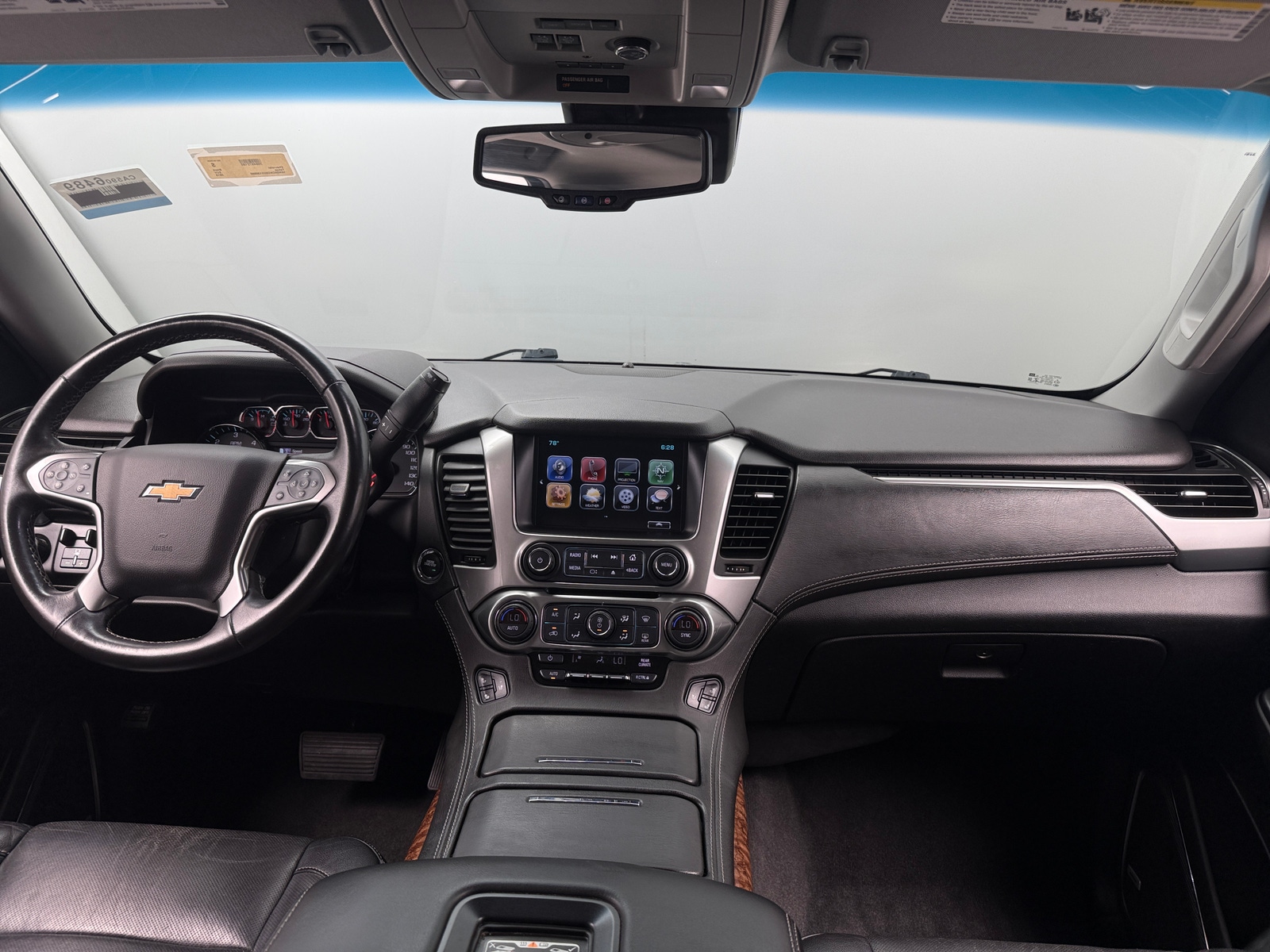 Thumbnail: 2019 Chevrolet Tahoe - 2