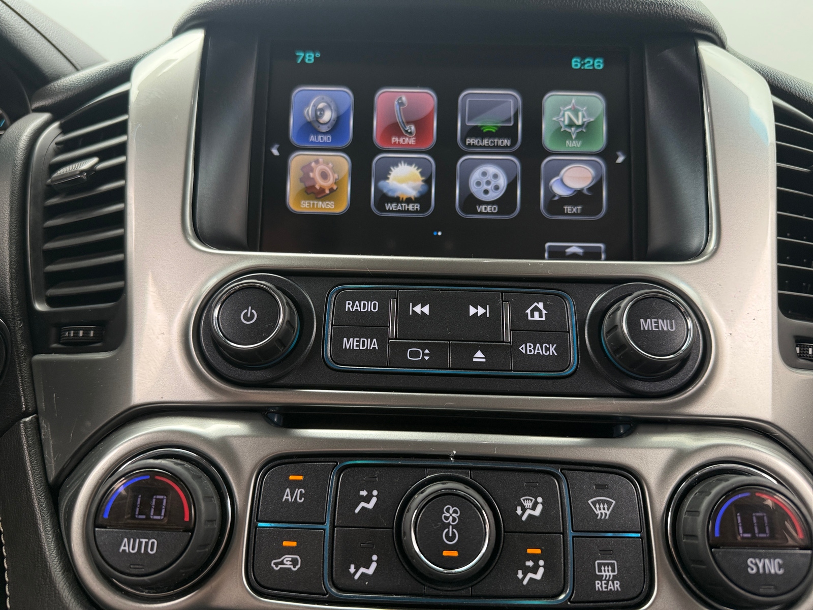 Thumbnail: 2019 Chevrolet Tahoe - 3