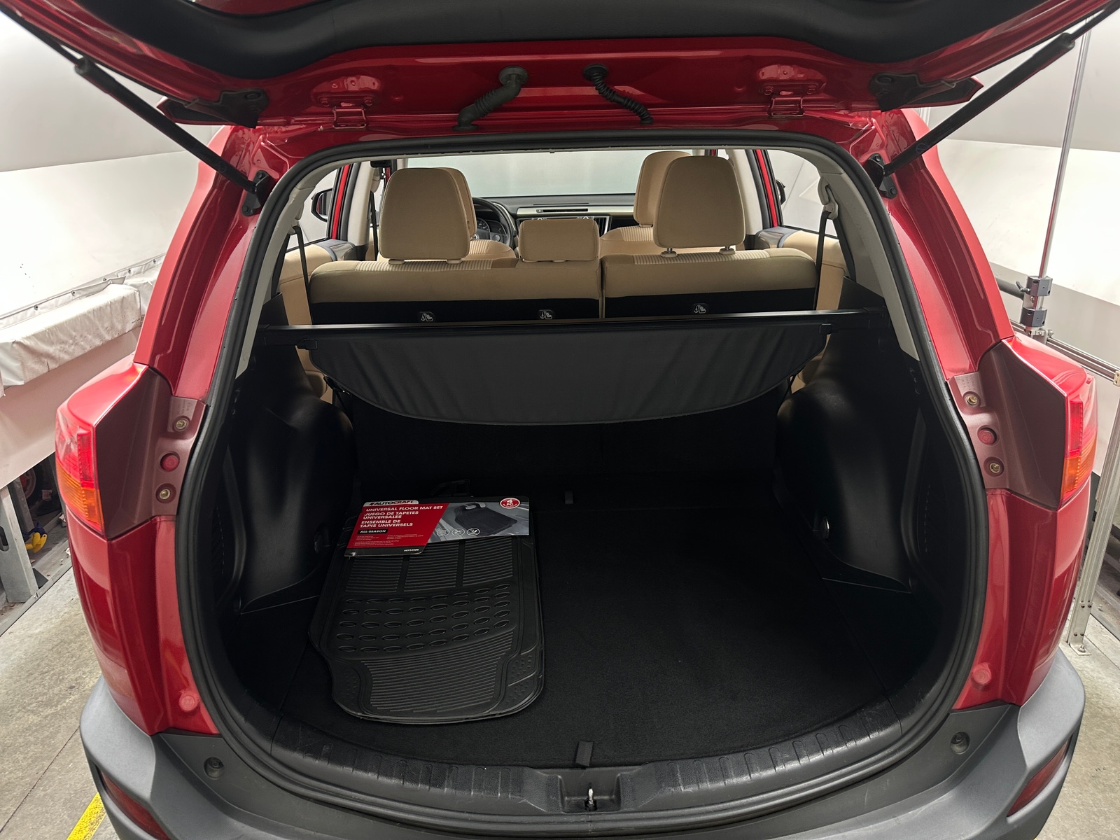 Thumbnail: 2013 Toyota RAV4 - 7