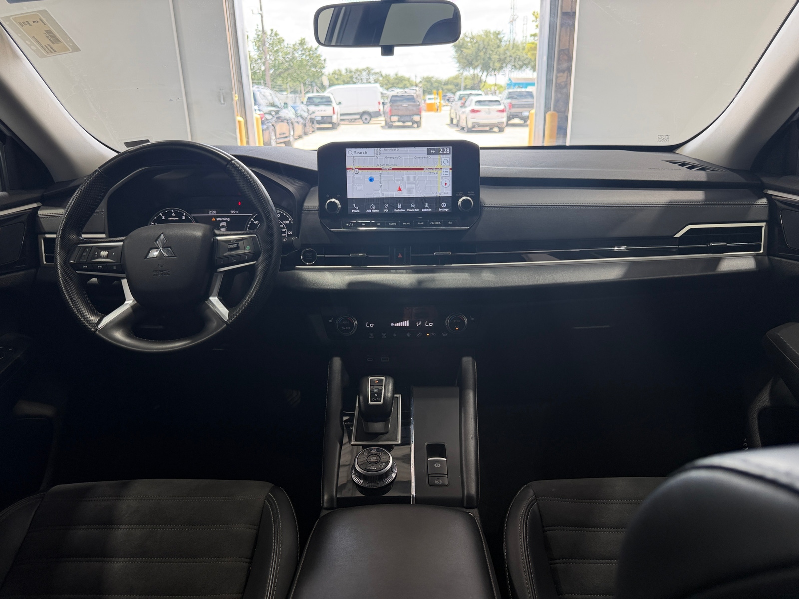 Thumbnail: 2024 Mitsubishi Outlander - 3
